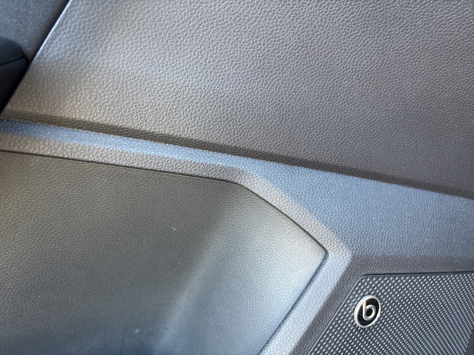 SEAT Arona 1.5 Eco TSI FR DSG-image-11
