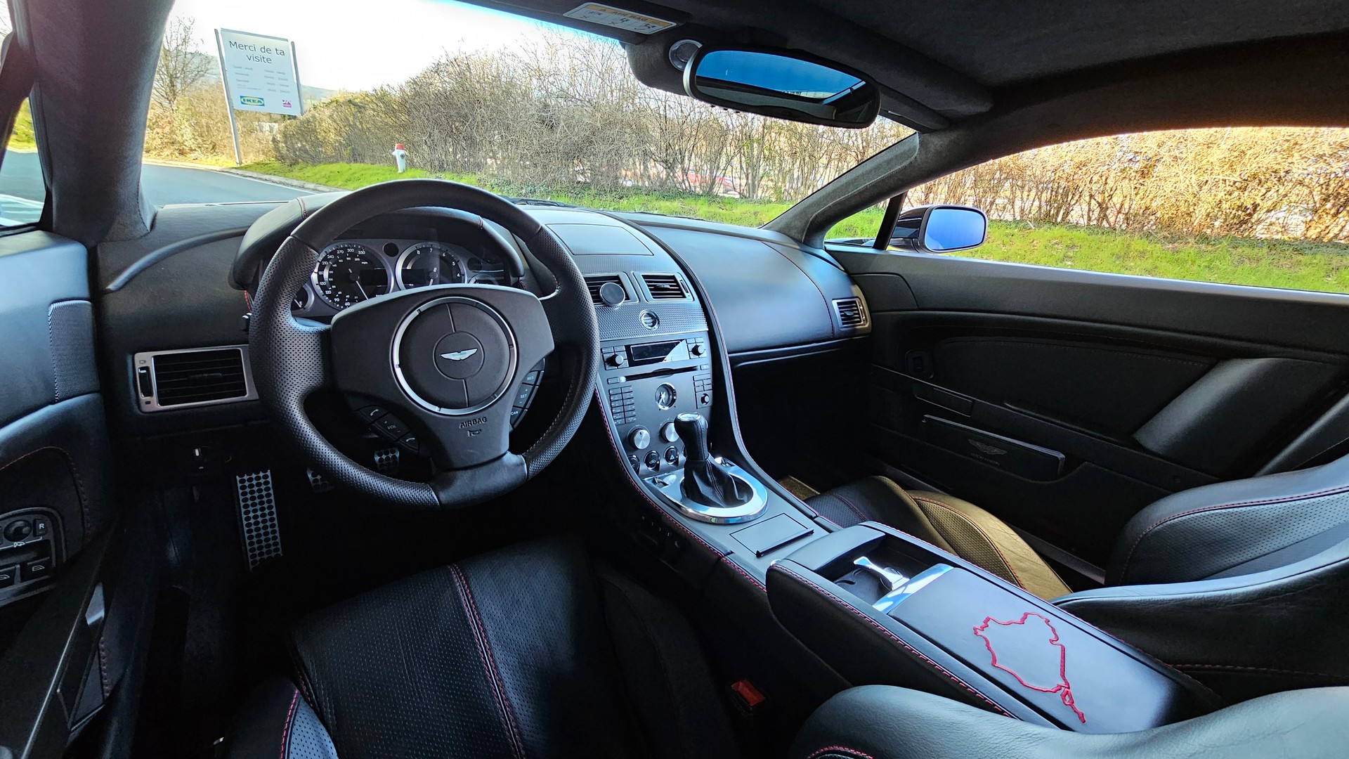 ASTON MARTIN 4.3-image-3