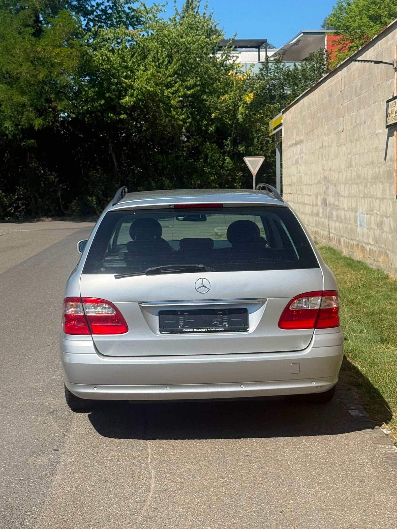 MERCEDES-BENZ E 200 Kompressor Avantgarde-image-4