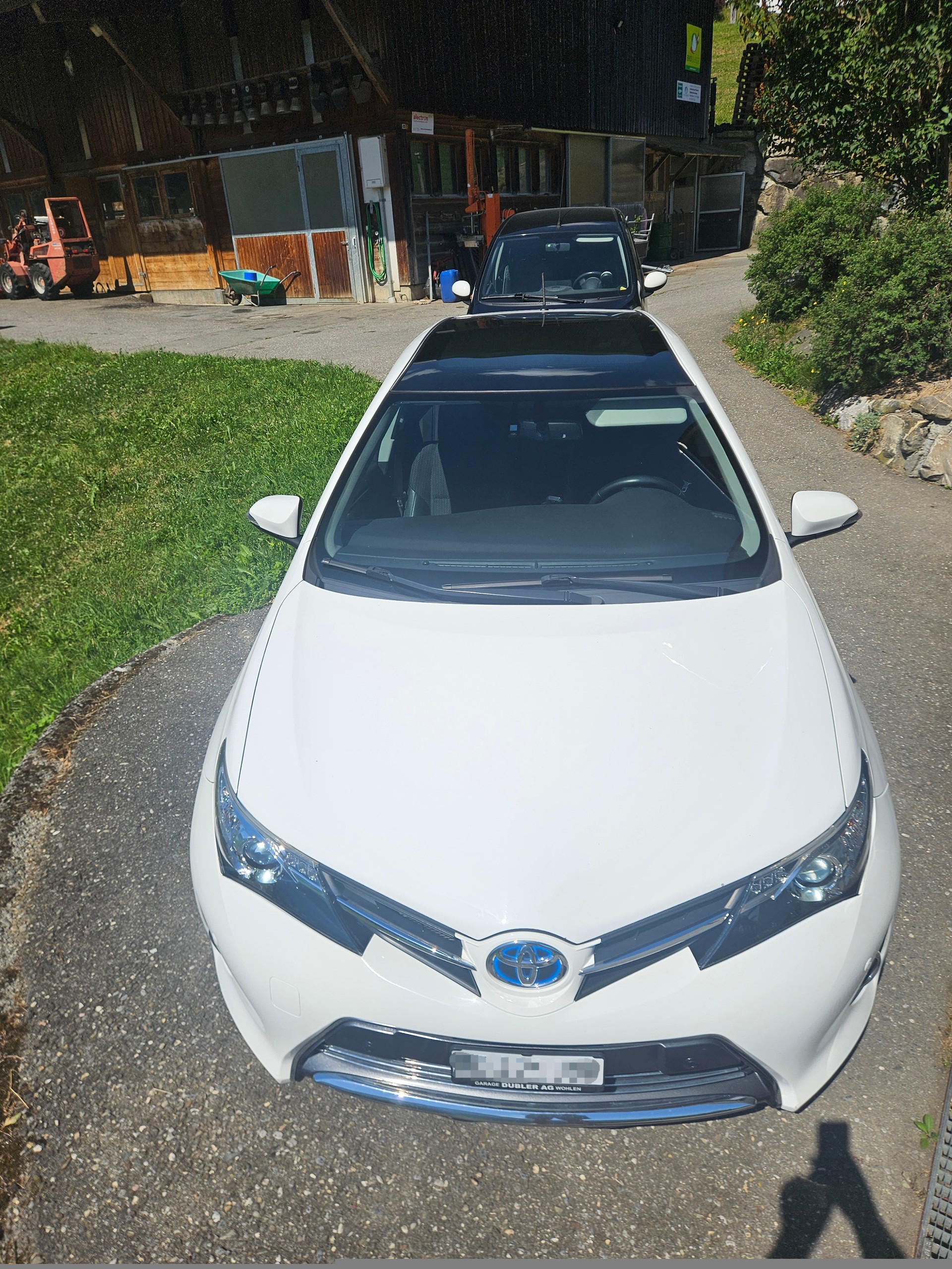 TOYOTA 1.8 HSD Linea Sol-image-1