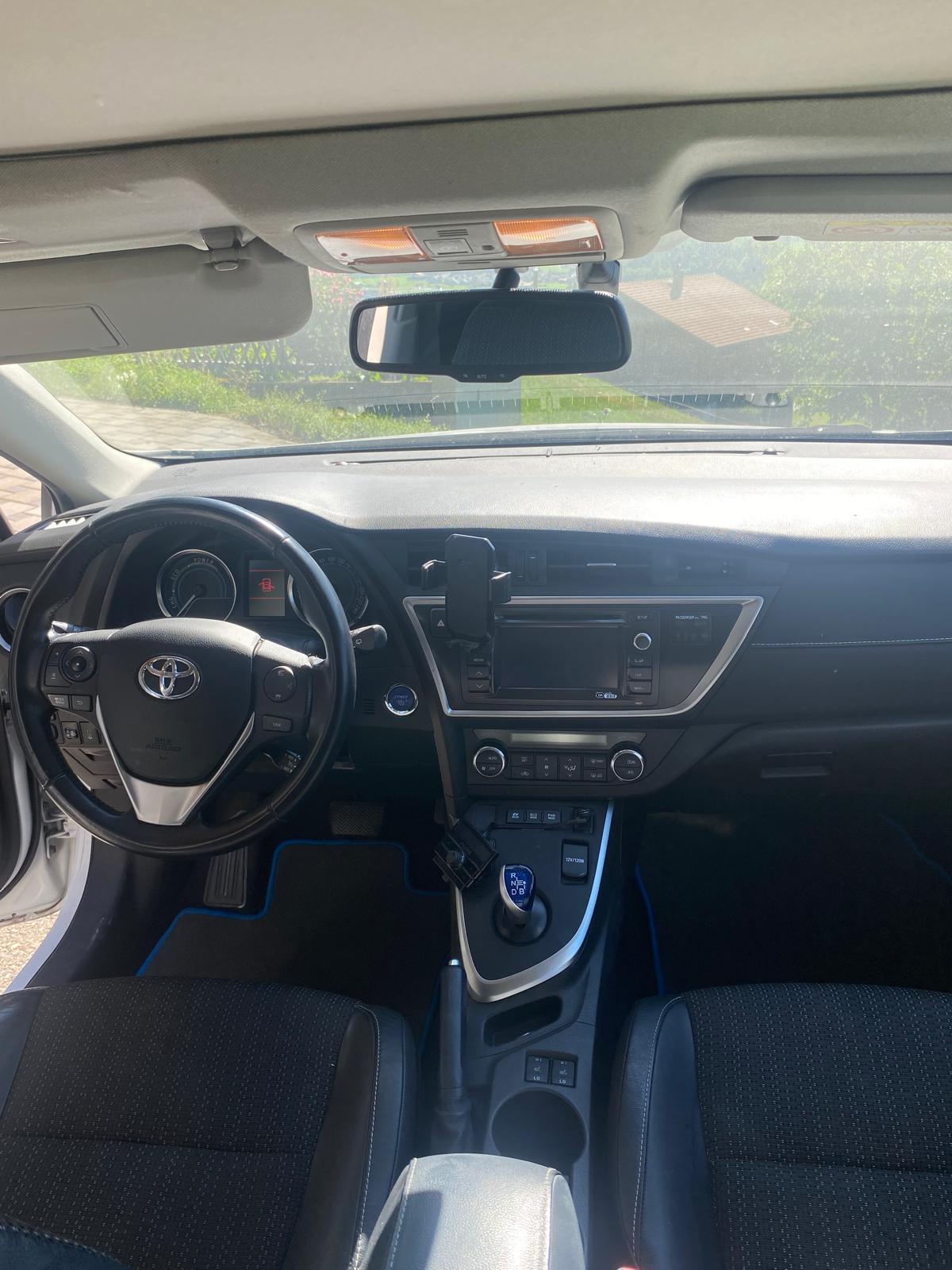 TOYOTA 1.8 HSD Linea Sol-image-3