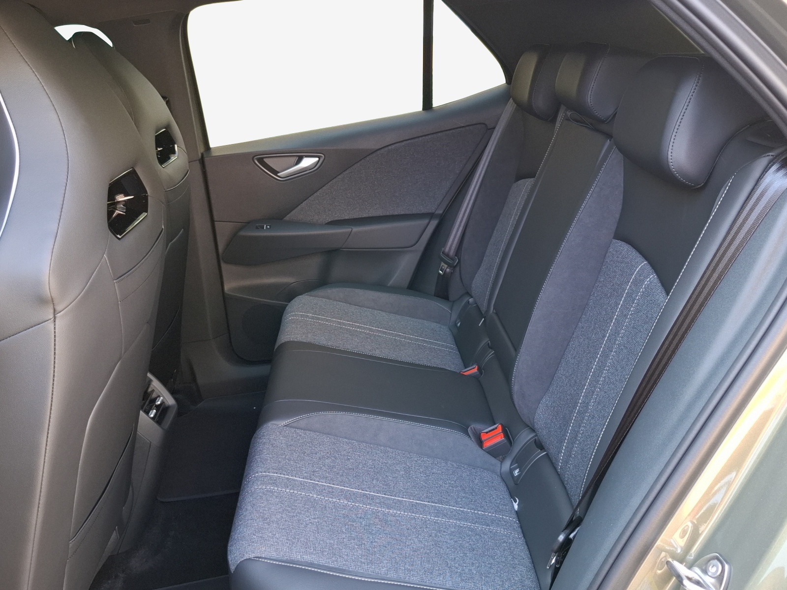 VW ID.3 Neo 58 kWh 190 PS Style-image-11