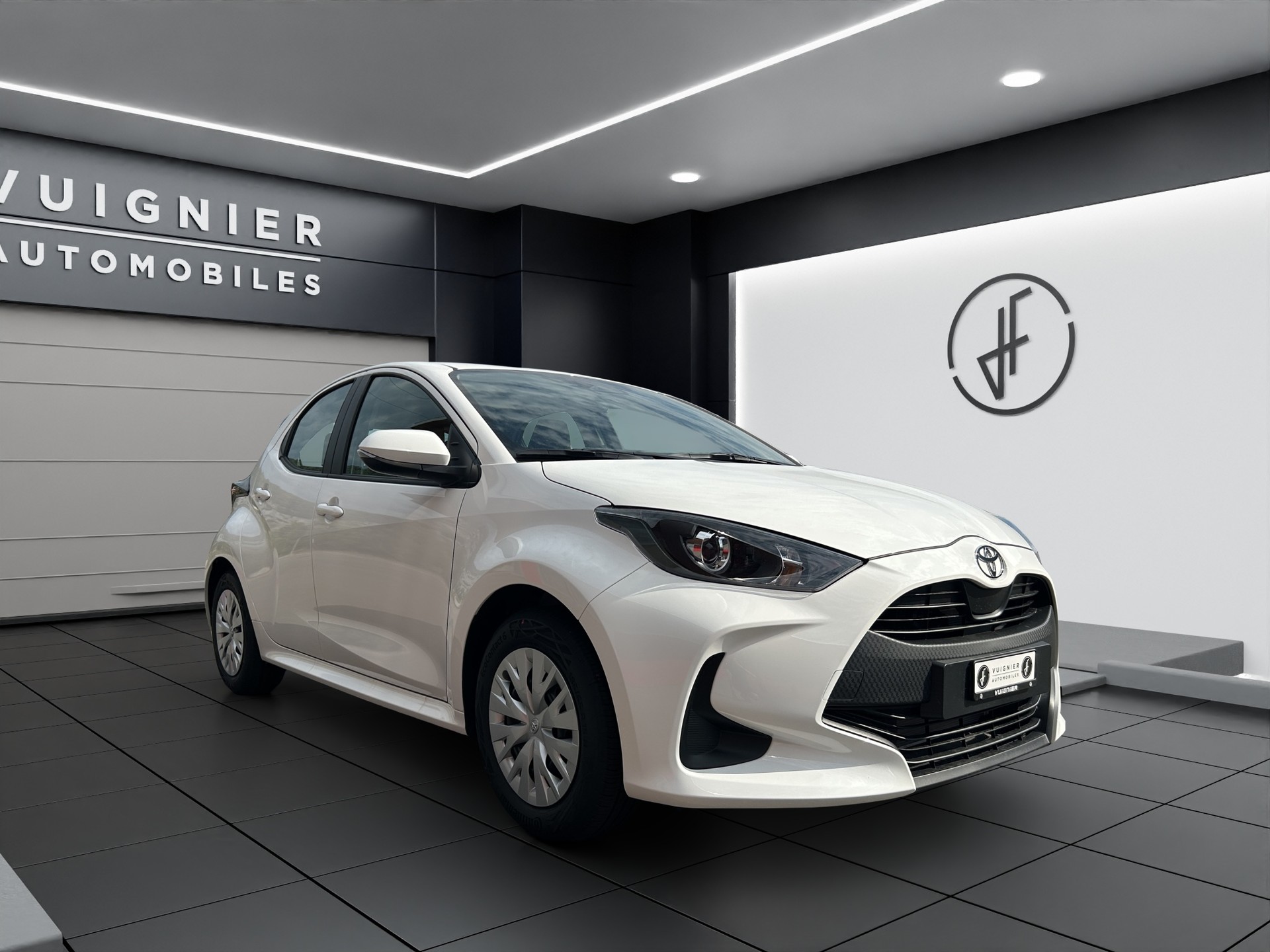 TOYOTA Yaris 1.5 Comfort e-CVT-image-6