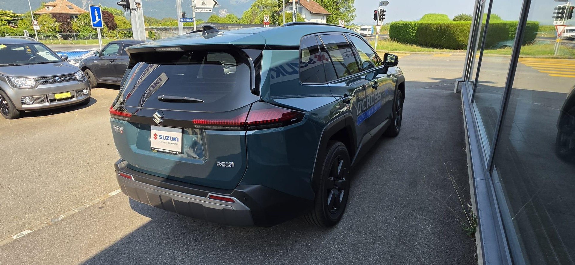 SUZUKI Across 2.5 PHEV Compact Top 4x4-image-3