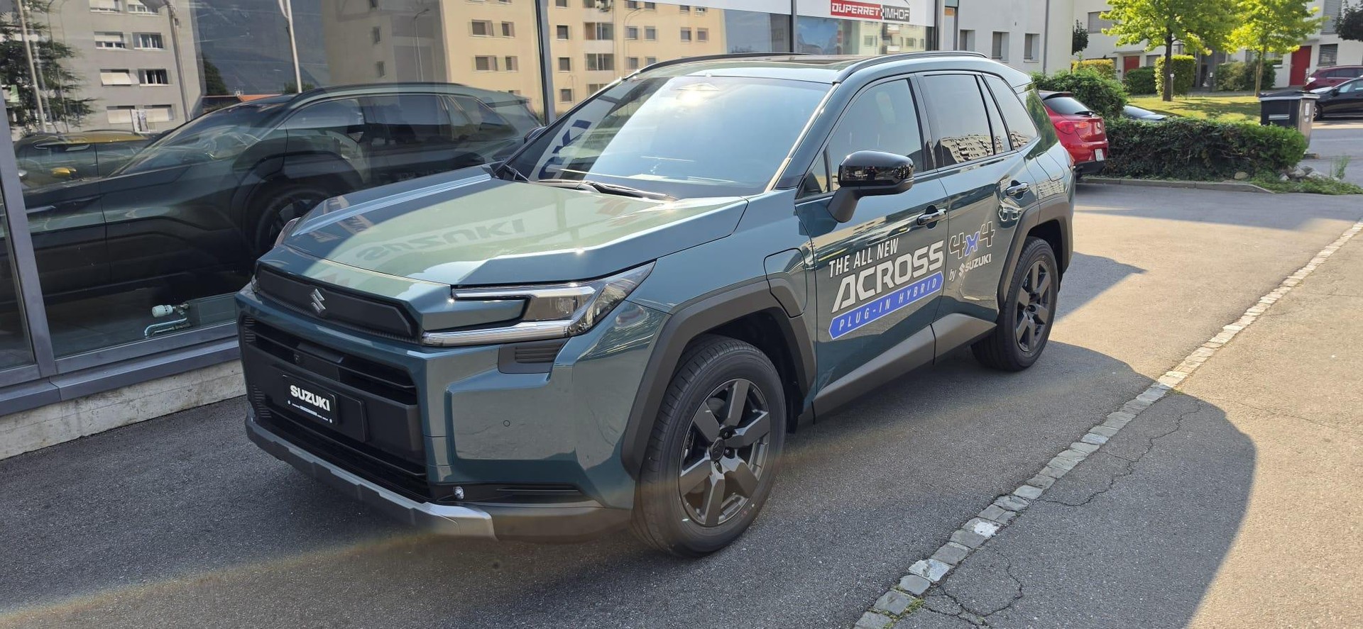SUZUKI Across 2.5 PHEV Compact Top 4x4-image-0