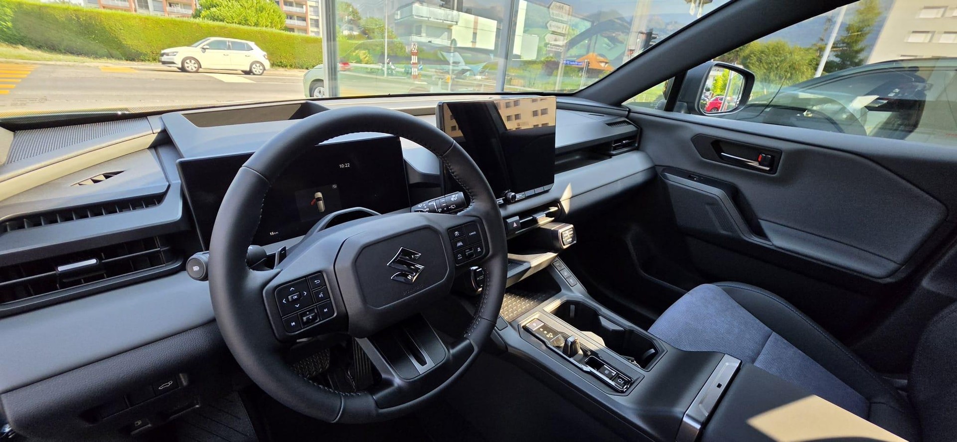 SUZUKI Across 2.5 PHEV Compact Top 4x4-image-4