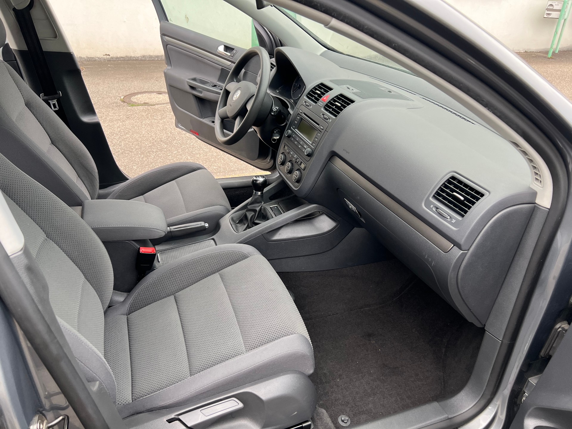 VW Golf 1.9 TDI Comfortline 4Motion-image-8
