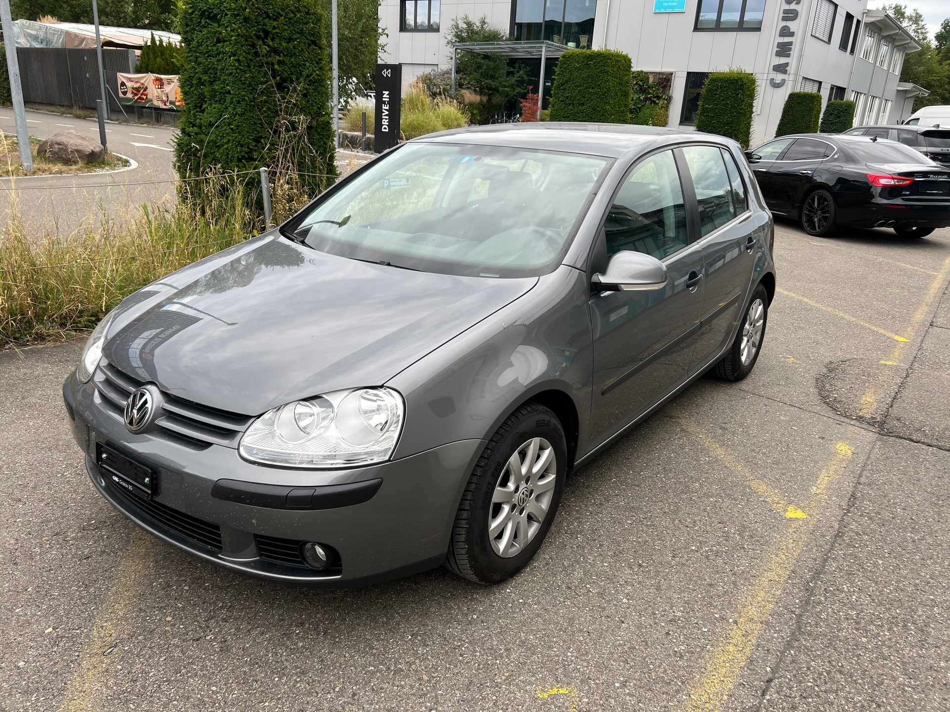 VW Golf 1.9 TDI Comfortline 4Motion-image-1