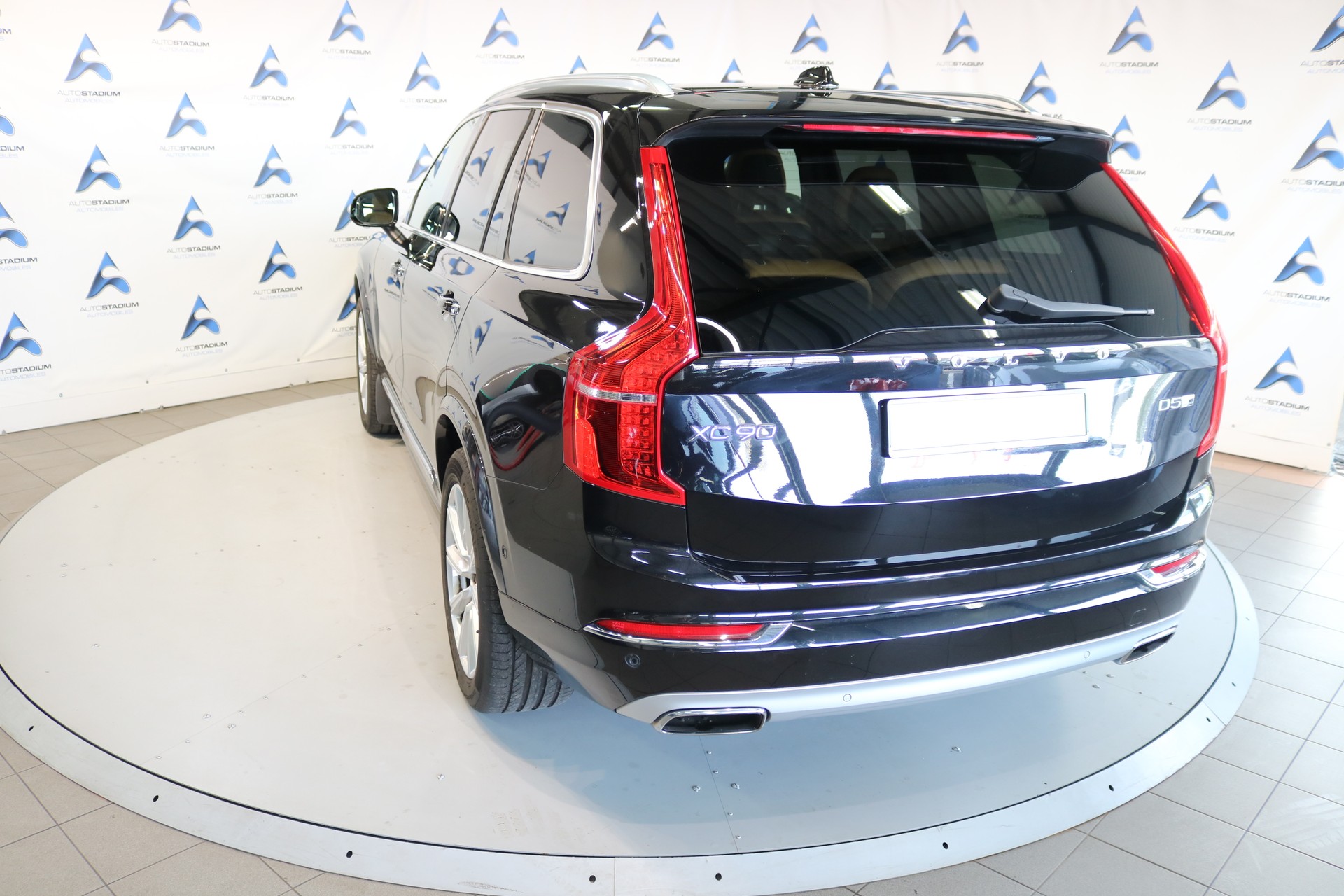 VOLVO XC90 D5 AWD Inscription Geartronic-image-22