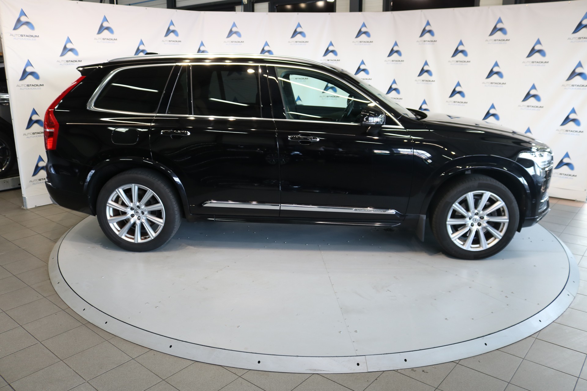 VOLVO XC90 D5 AWD Inscription Geartronic-image-29