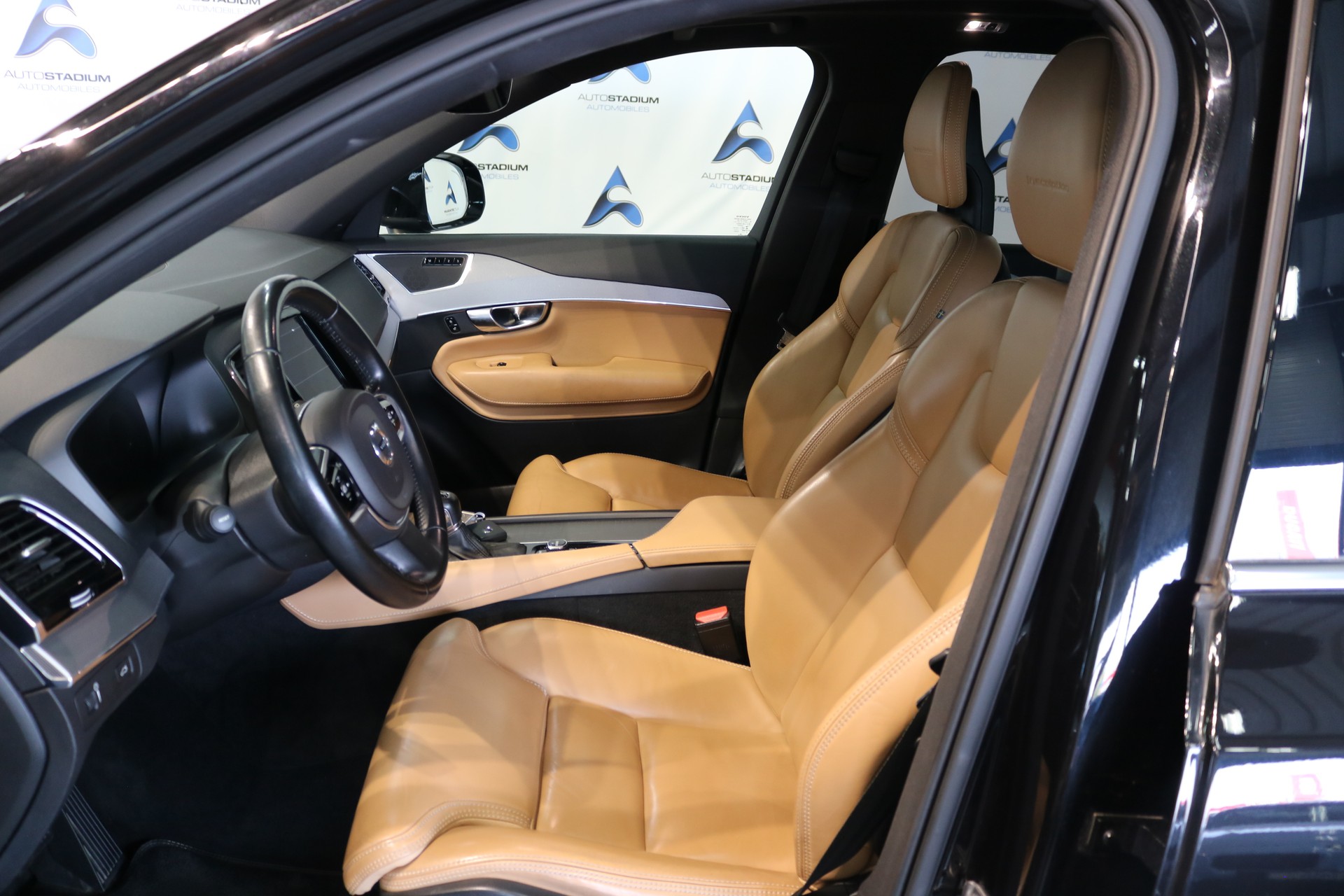 VOLVO XC90 D5 AWD Inscription Geartronic-image-7