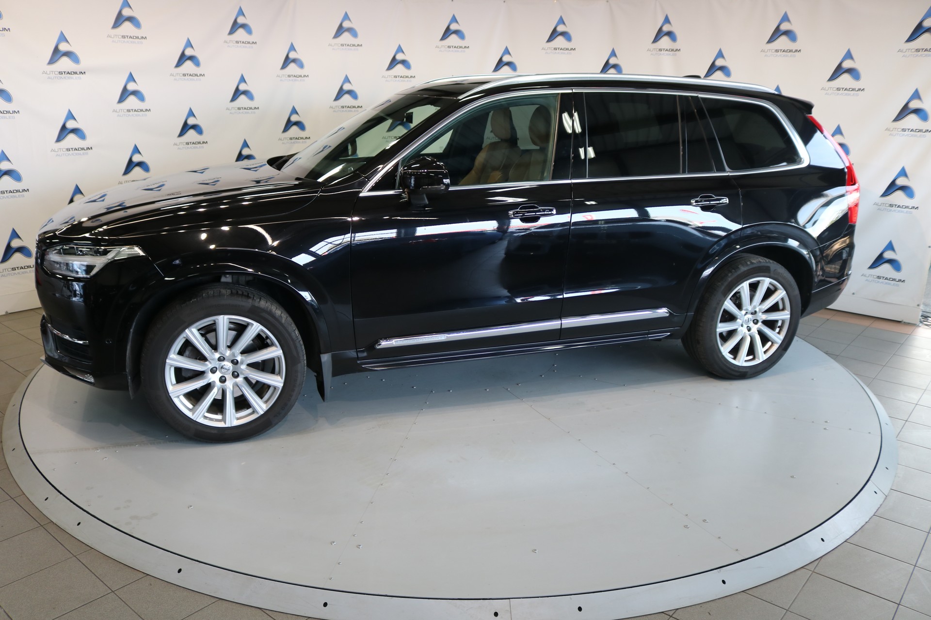 VOLVO XC90 D5 AWD Inscription Geartronic-image-17