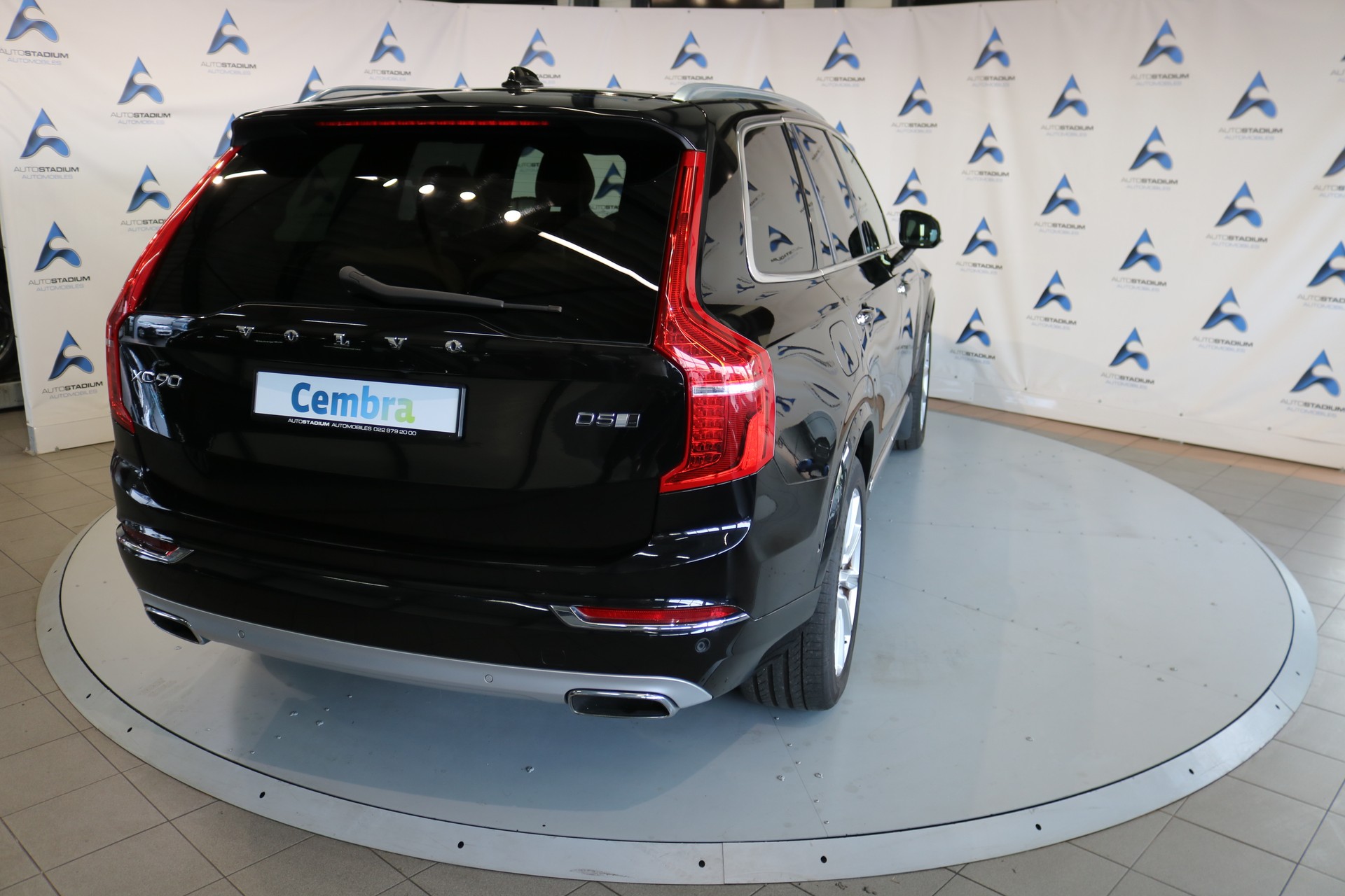 VOLVO XC90 D5 AWD Inscription Geartronic-image-24