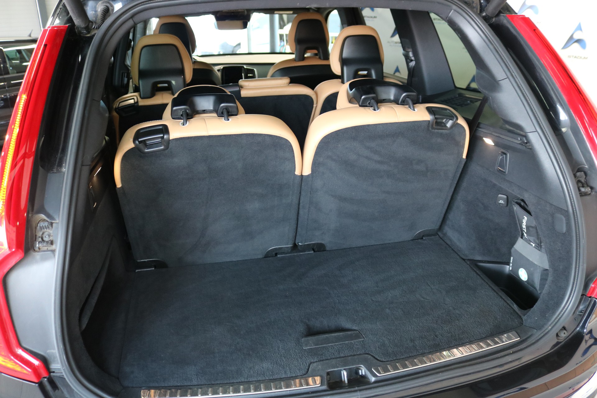 VOLVO XC90 D5 AWD Inscription Geartronic-image-36