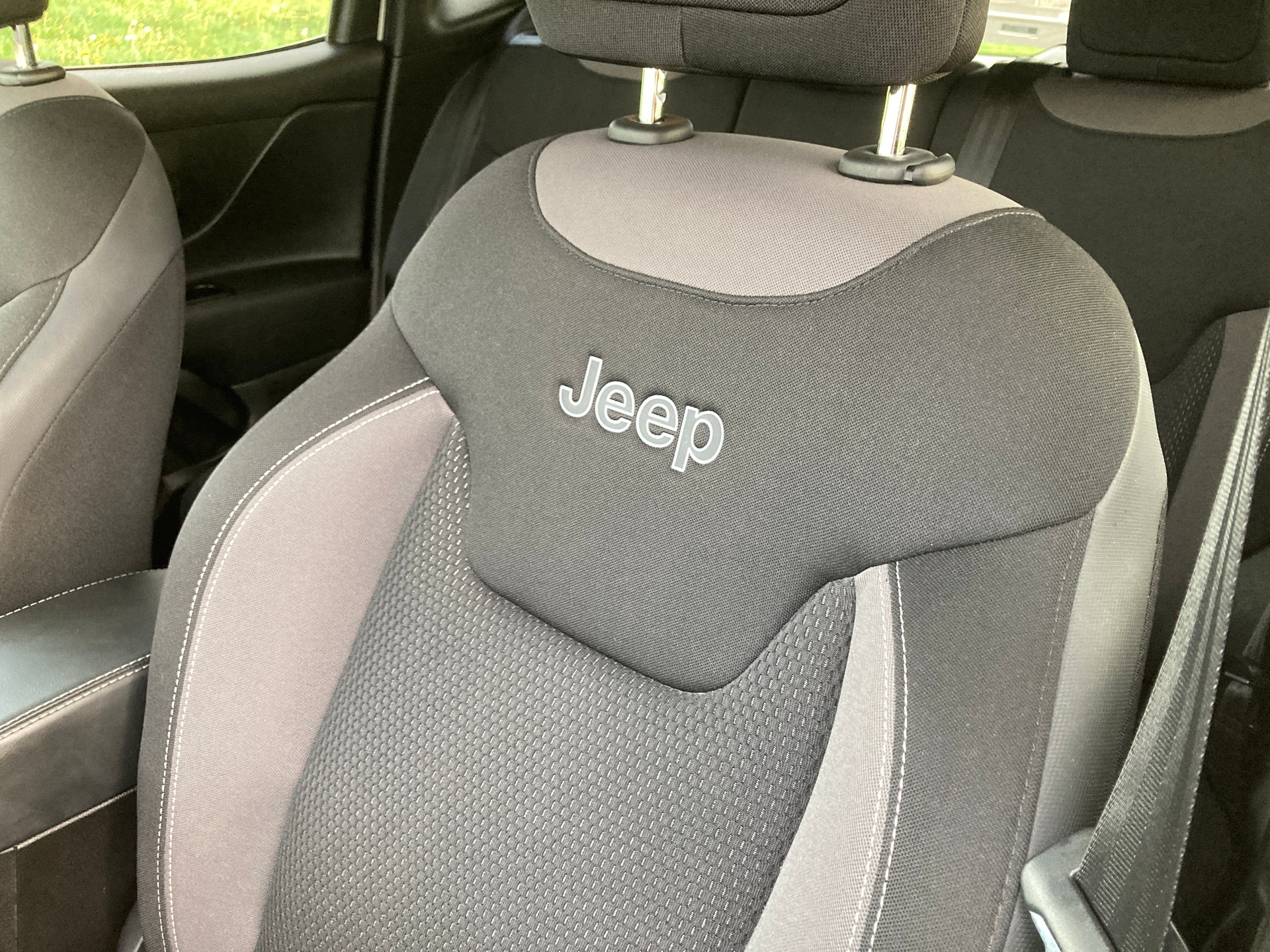 JEEP Renegade 1.5 MHEV Limited-image-13
