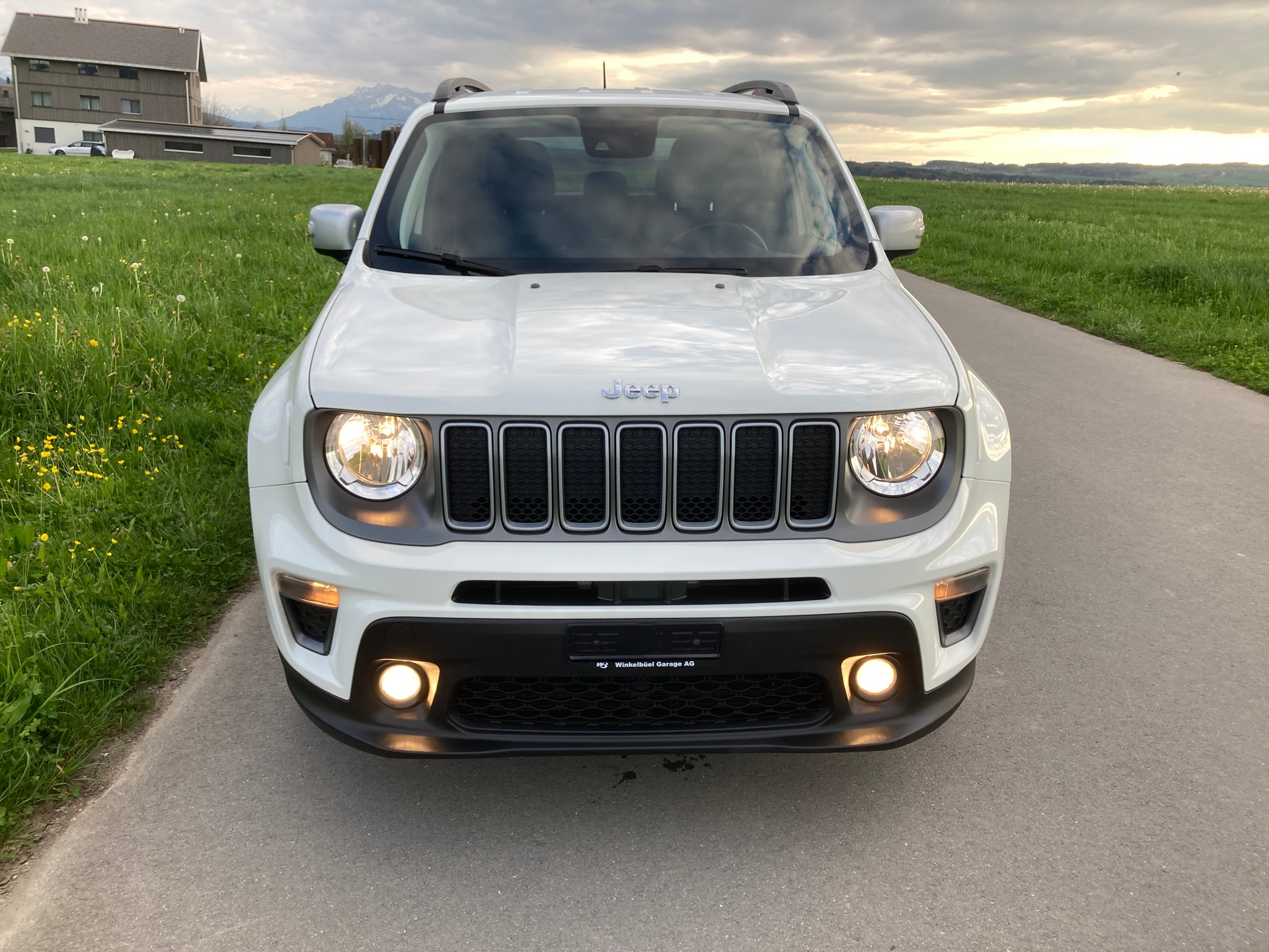 JEEP Renegade 1.5 MHEV Limited-image-1