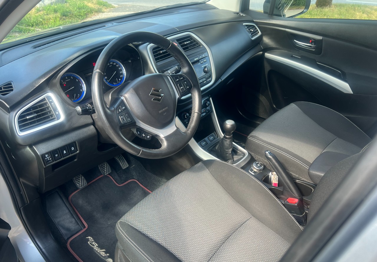 SUZUKI SX4 S-Cross 1.6 16V PizSulai 4WD-image-6