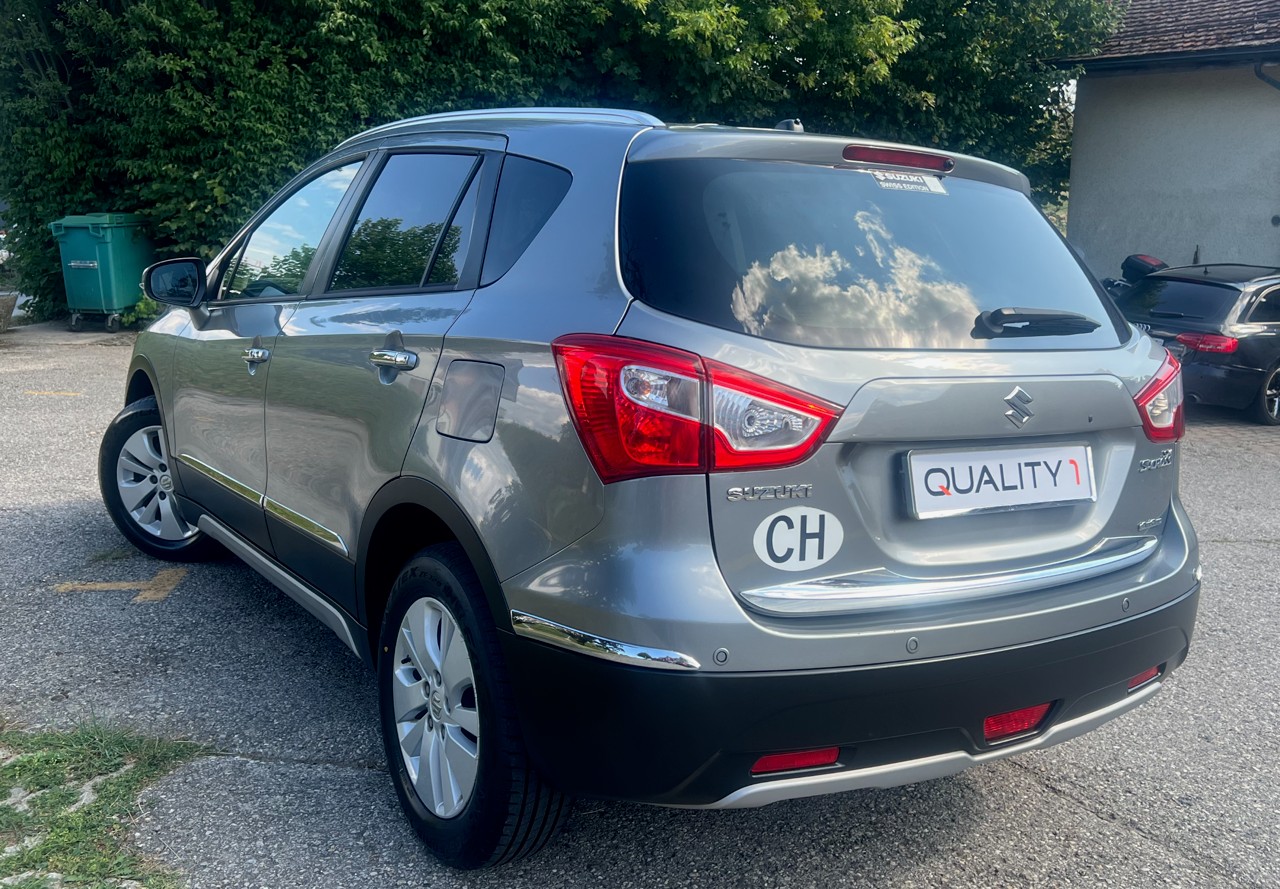 SUZUKI SX4 S-Cross 1.6 16V PizSulai 4WD-image-3