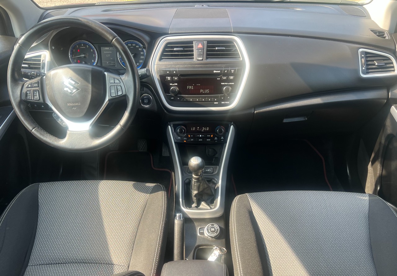 SUZUKI SX4 S-Cross 1.6 16V PizSulai 4WD-image-9