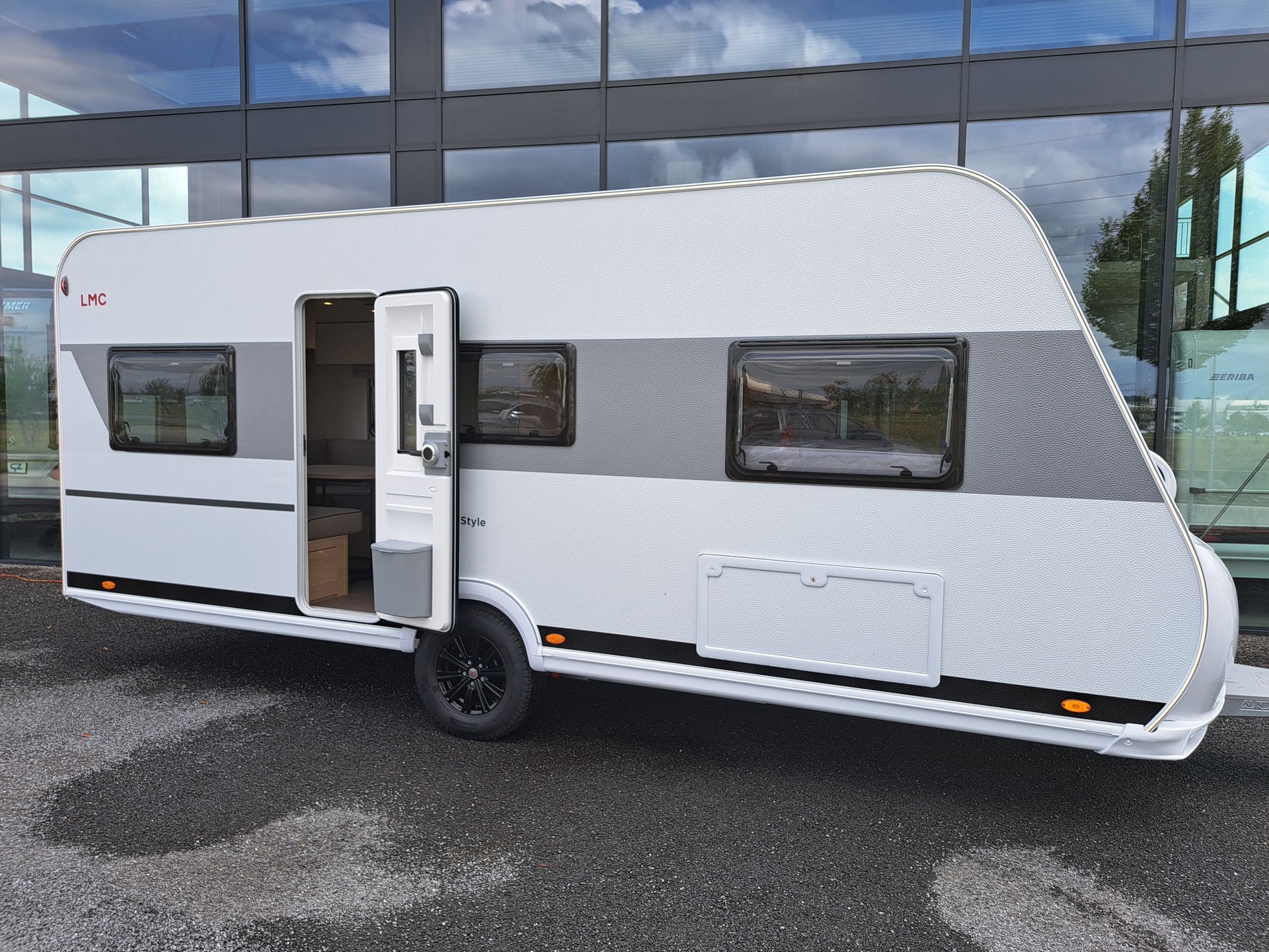 LMC Style Lift 500 E-image-13