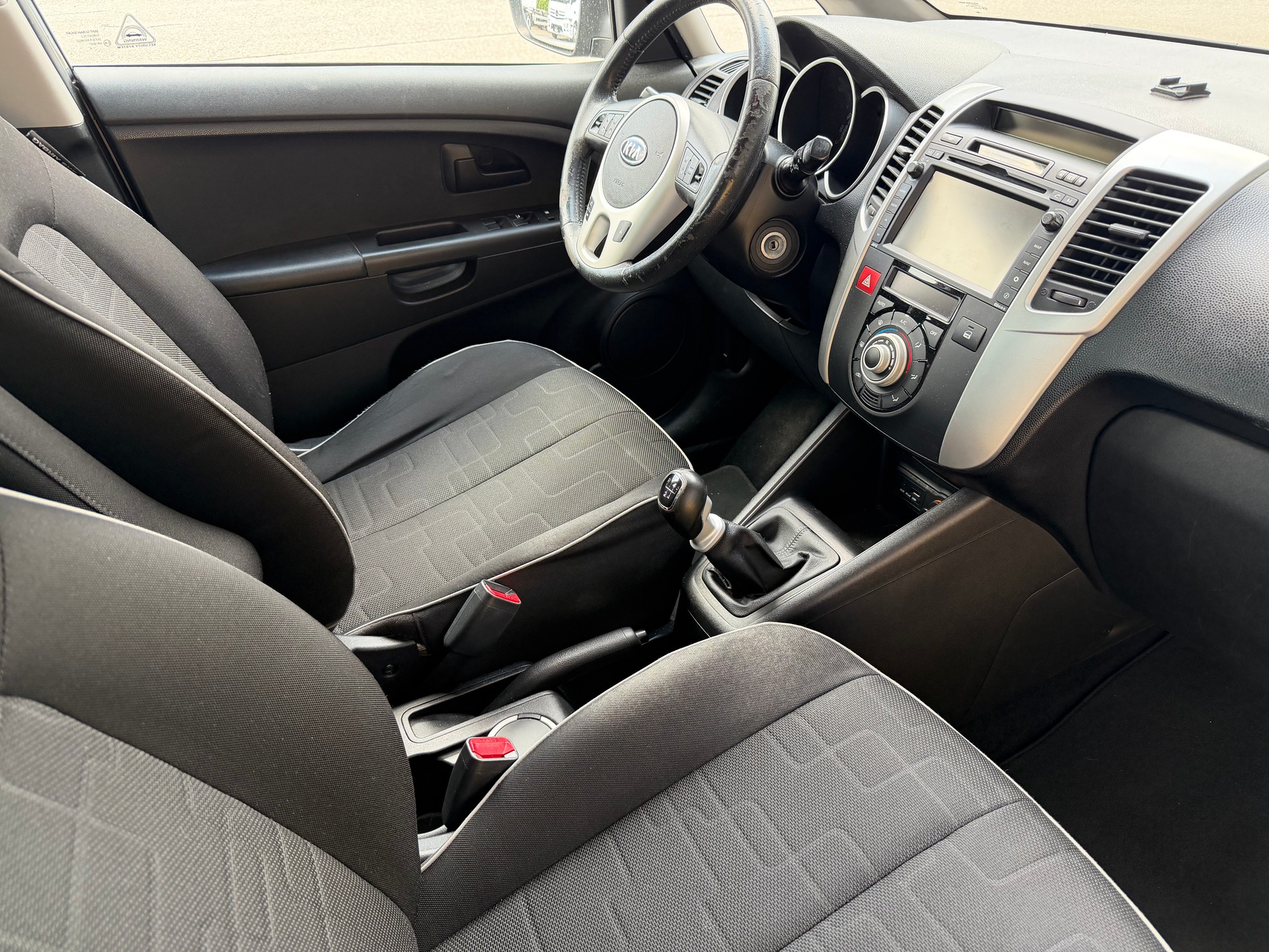 KIA Venga 1.4 CVVT Basic-image-8