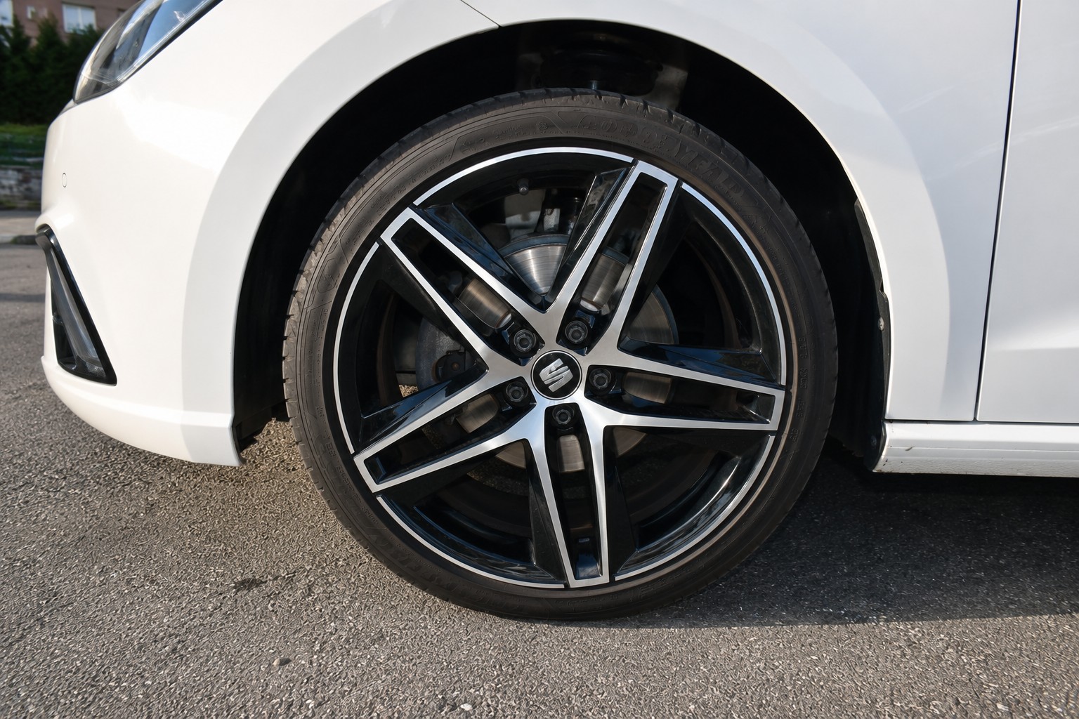 SEAT 1.0 TSI 115 Swiss FR DSG-image-2
