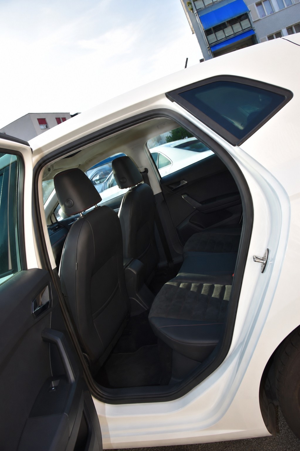 SEAT 1.0 TSI 115 Swiss FR DSG-image-5