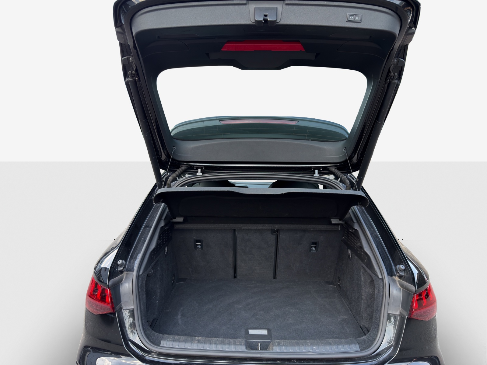 AUDI A3 Sportback 40 TFSI S line quattro S-tronic-image-12