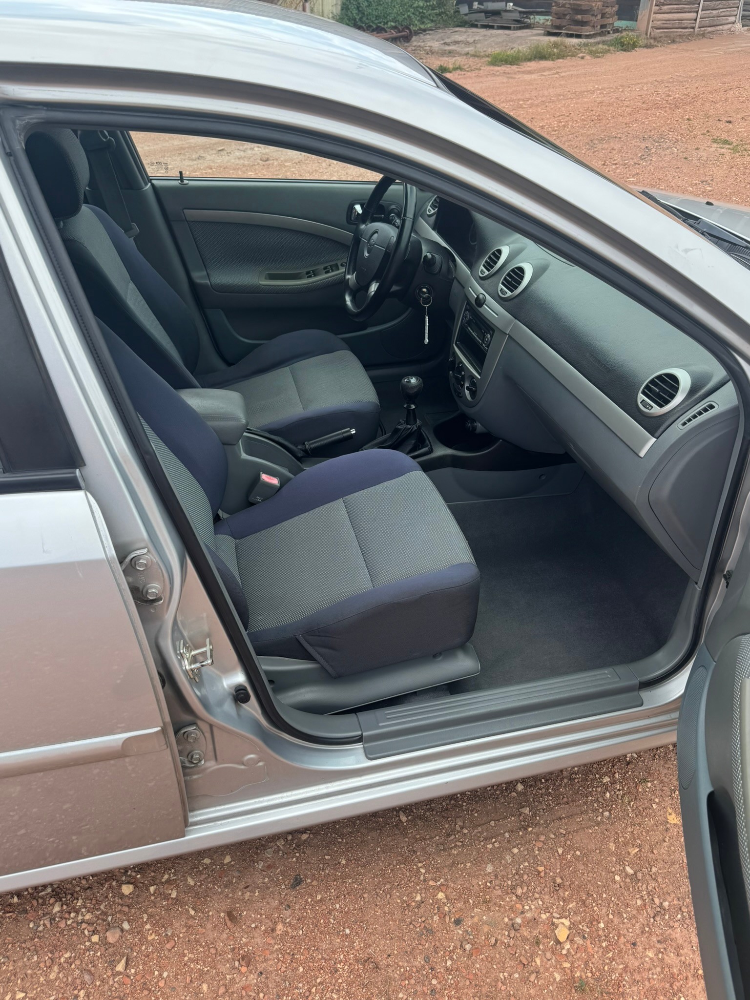 CHEVROLET Lacetti 1.6 16V SX-image-9