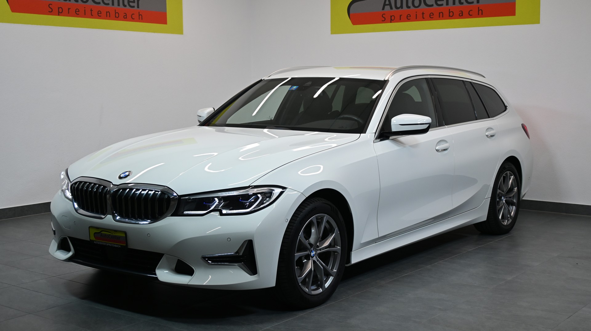 BMW 318d 48V Touring Luxury Line Steptronic-image-1