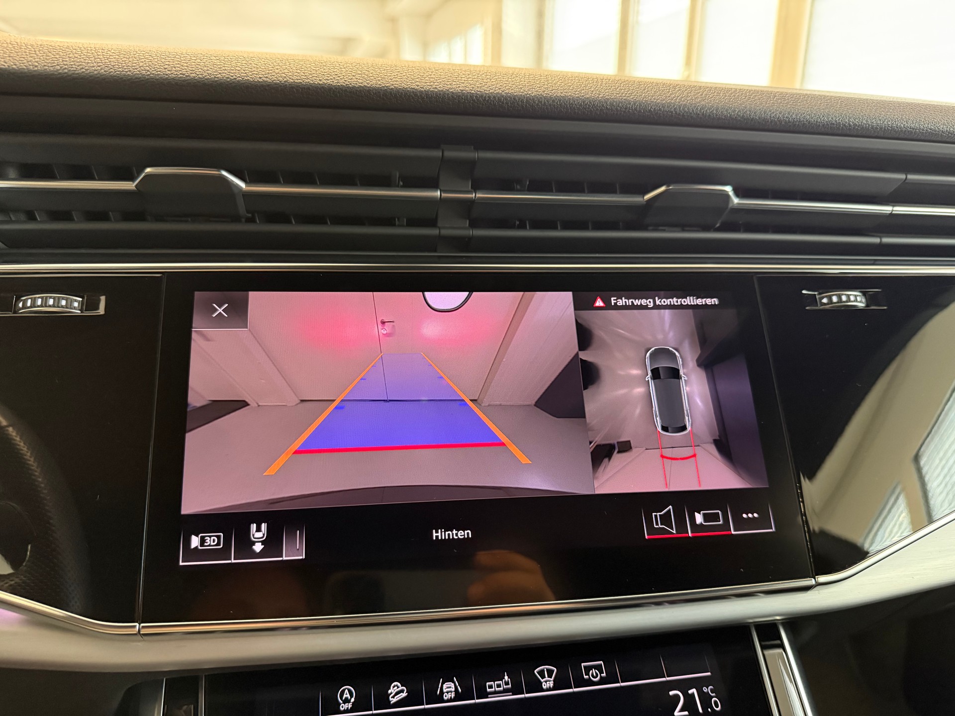 AUDI Q8 50 TDI S Line quattro tiptronic-image-11