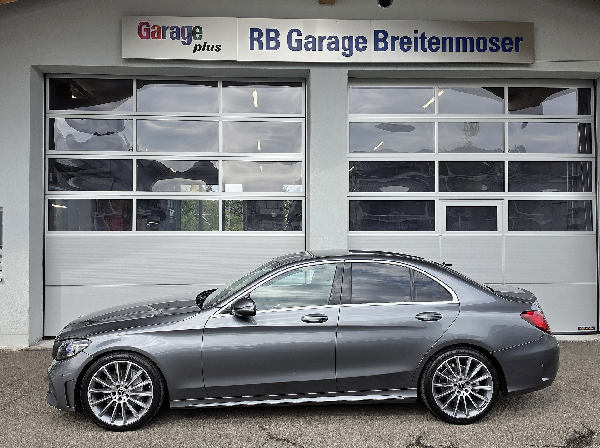 MERCEDES-BENZ C 220 d AMG Line 9G-Tronic-image-0