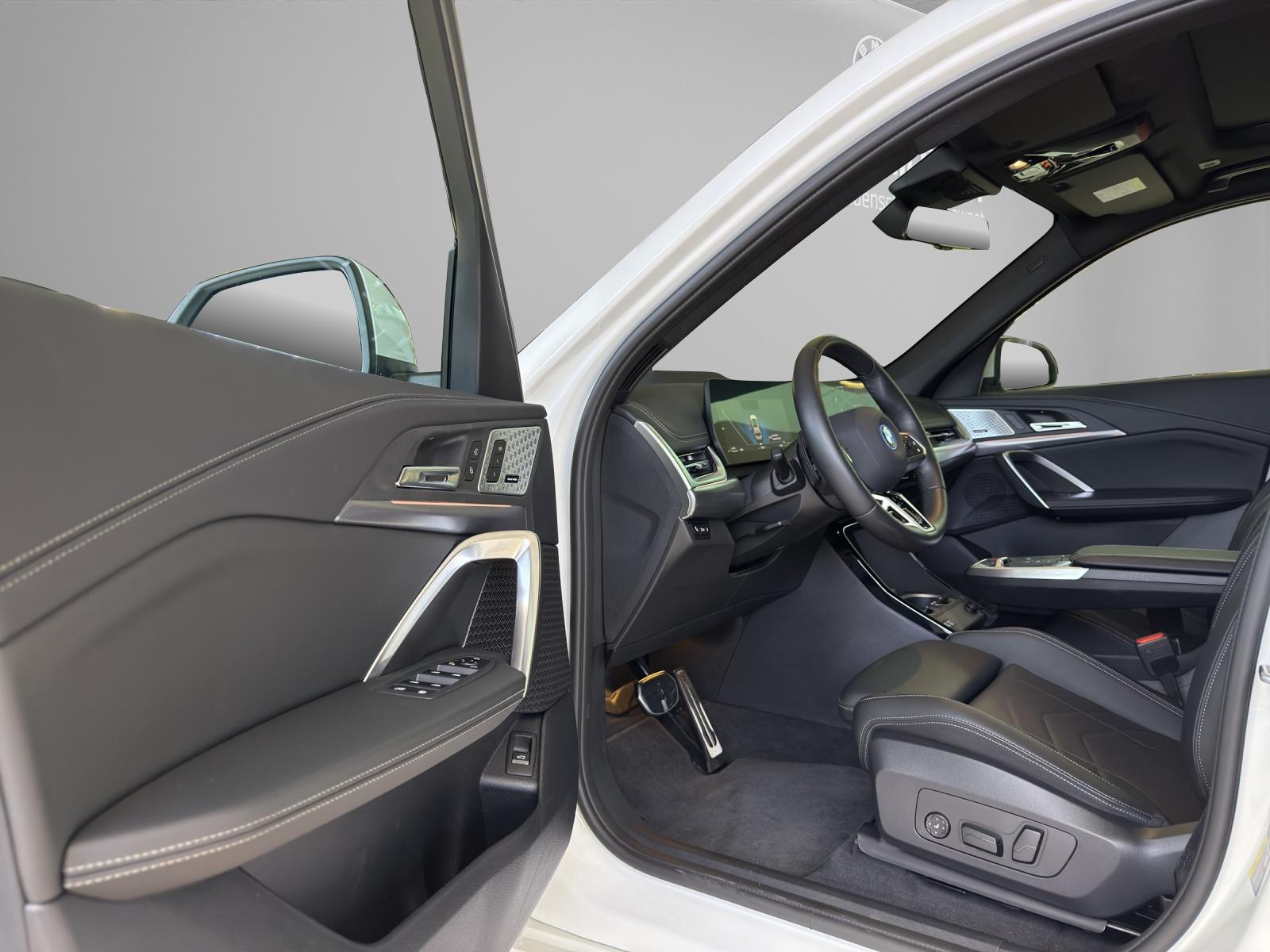 BMW X1 30e xDrive M Sportpaket-image-12