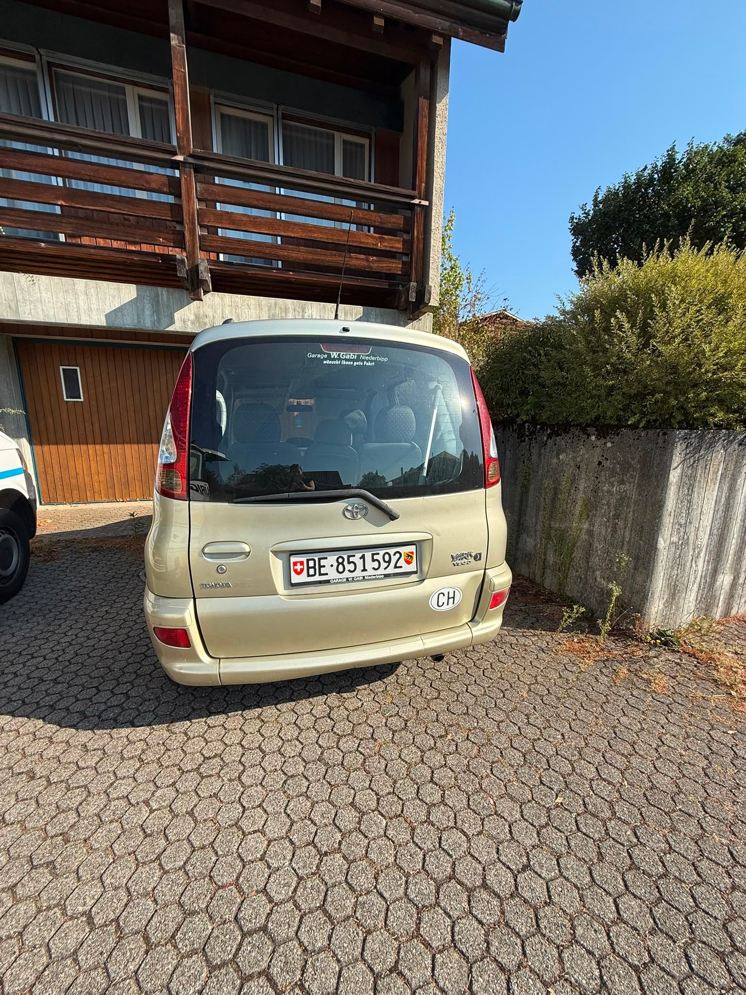 TOYOTA 1.3 16V Linea Luna-image-1