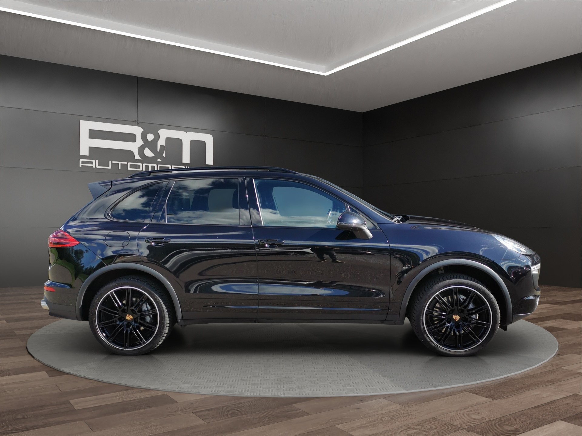 PORSCHE Cayenne S Diesel-image-3