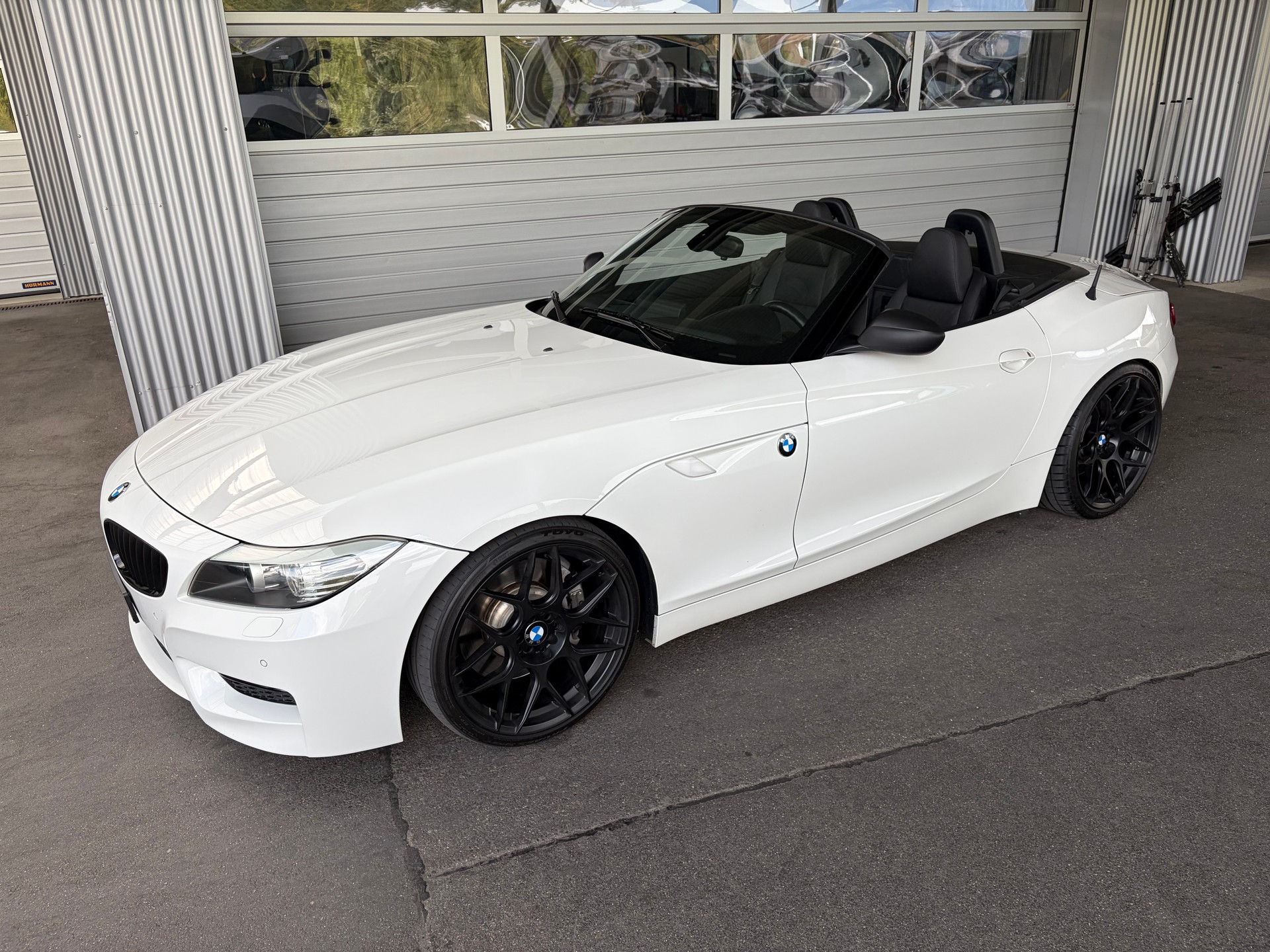 BMW Z4 sDrive35is DKG-image-4