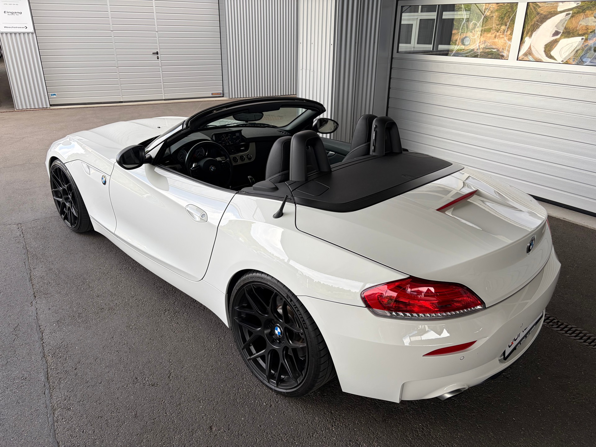 BMW Z4 sDrive35is DKG-image-5