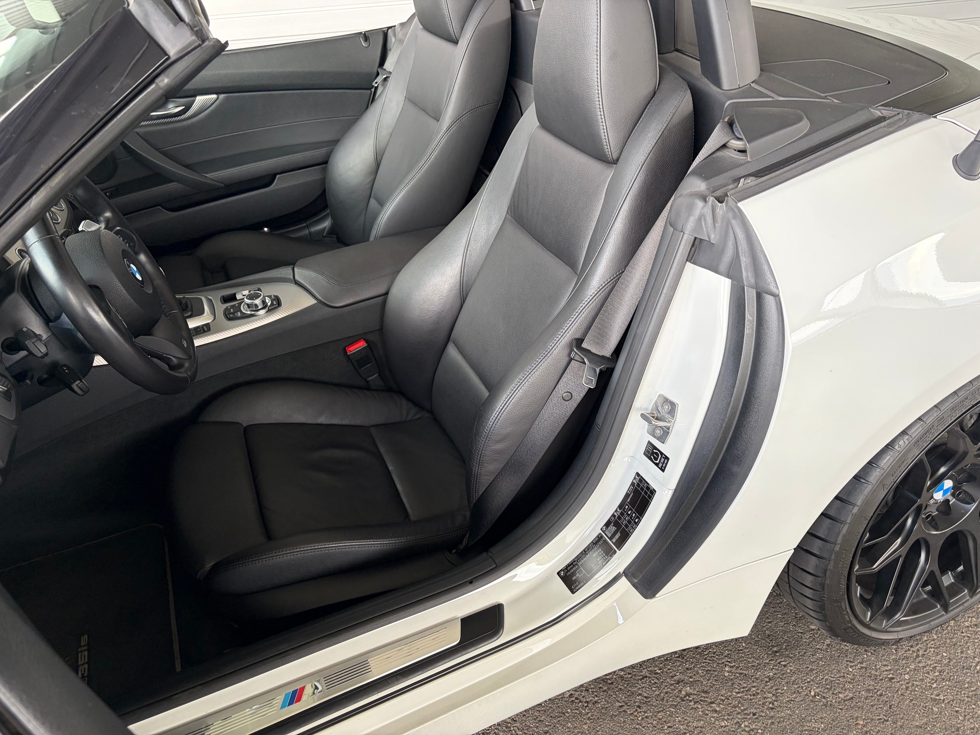 BMW Z4 sDrive35is DKG-image-9