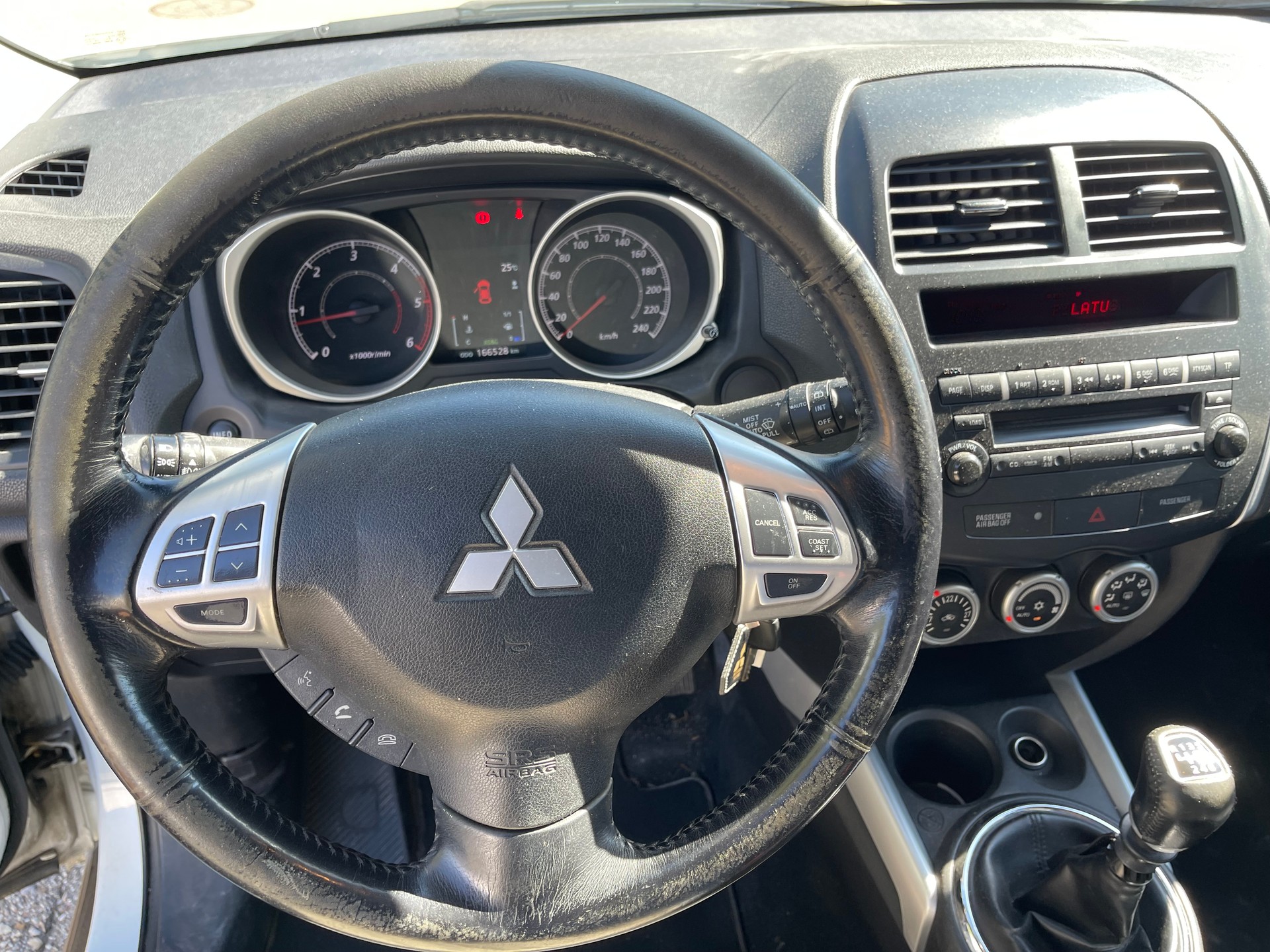 MITSUBISHI ASX 1.8 DID Inform 4WD-image-11