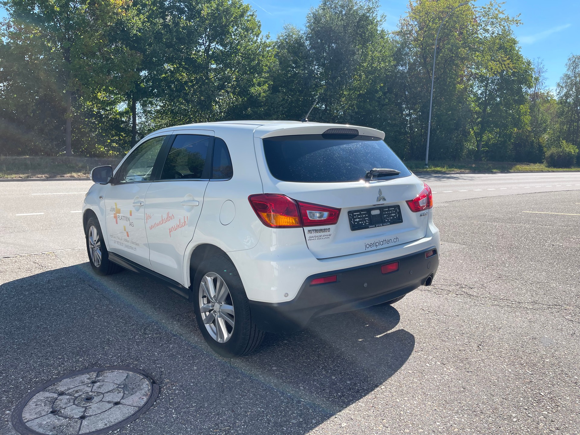 MITSUBISHI ASX 1.8 DID Inform 4WD-image-2
