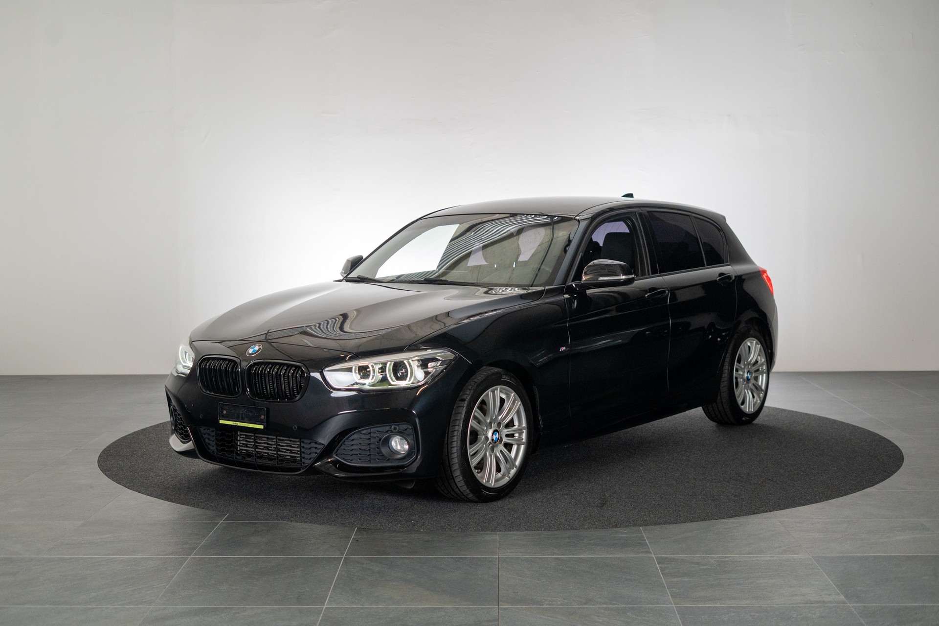 BMW 118i M Sport / CH-Fahrzeug / M Sport/ Tempomat-image-0