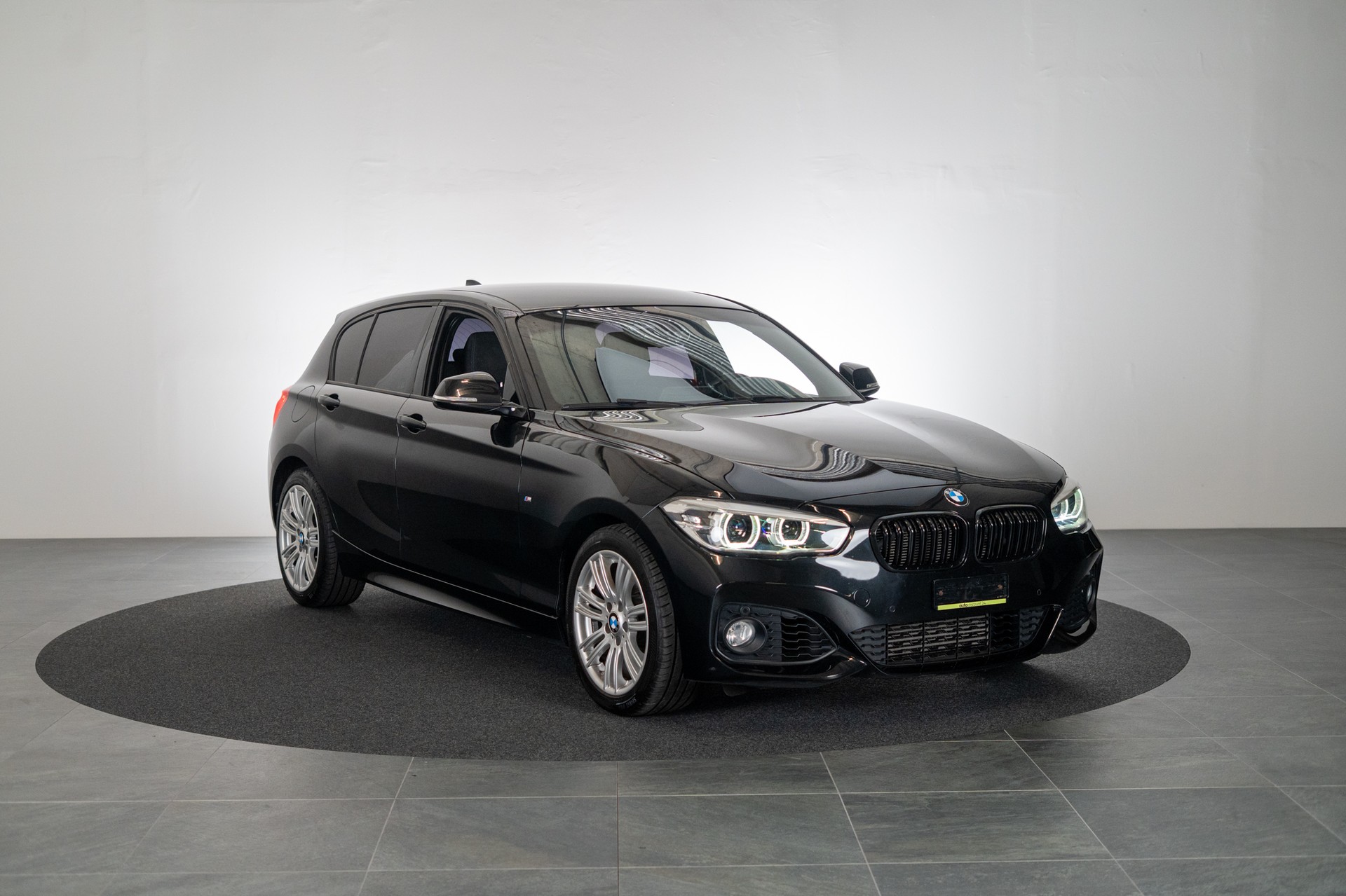 BMW 118i M Sport / CH-Fahrzeug / M Sport/ Tempomat-image-2