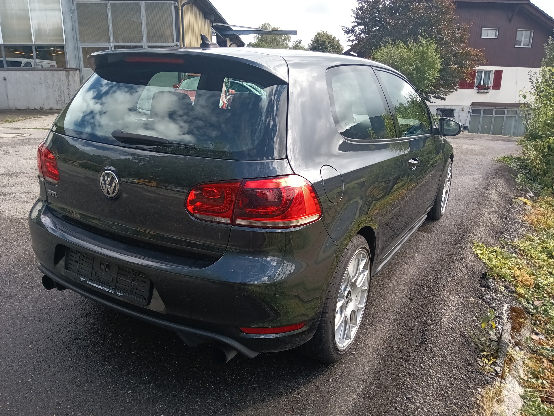 VW Golf 2.0 TSI GTI-image-4
