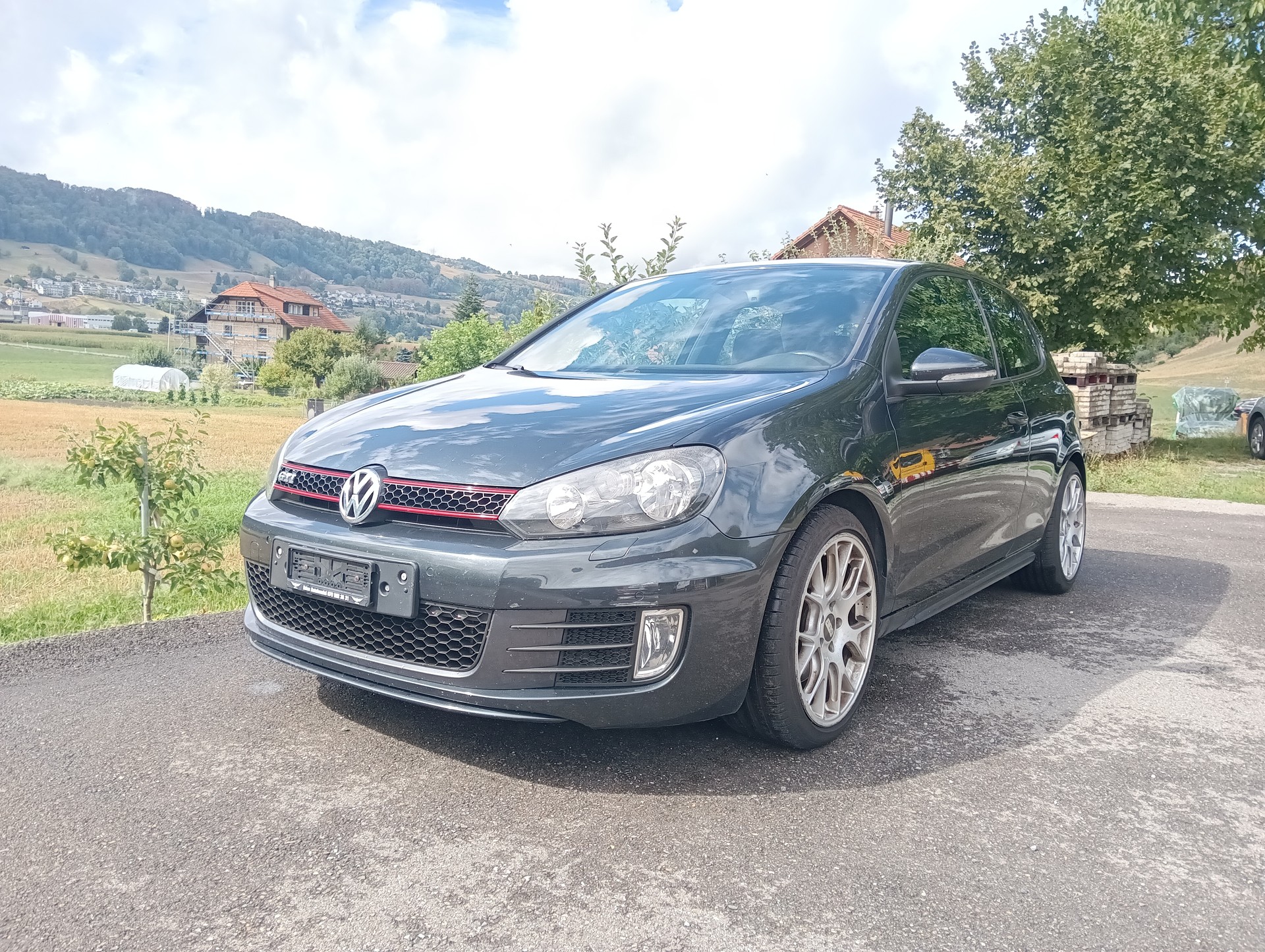 VW Golf 2.0 TSI GTI-image-0