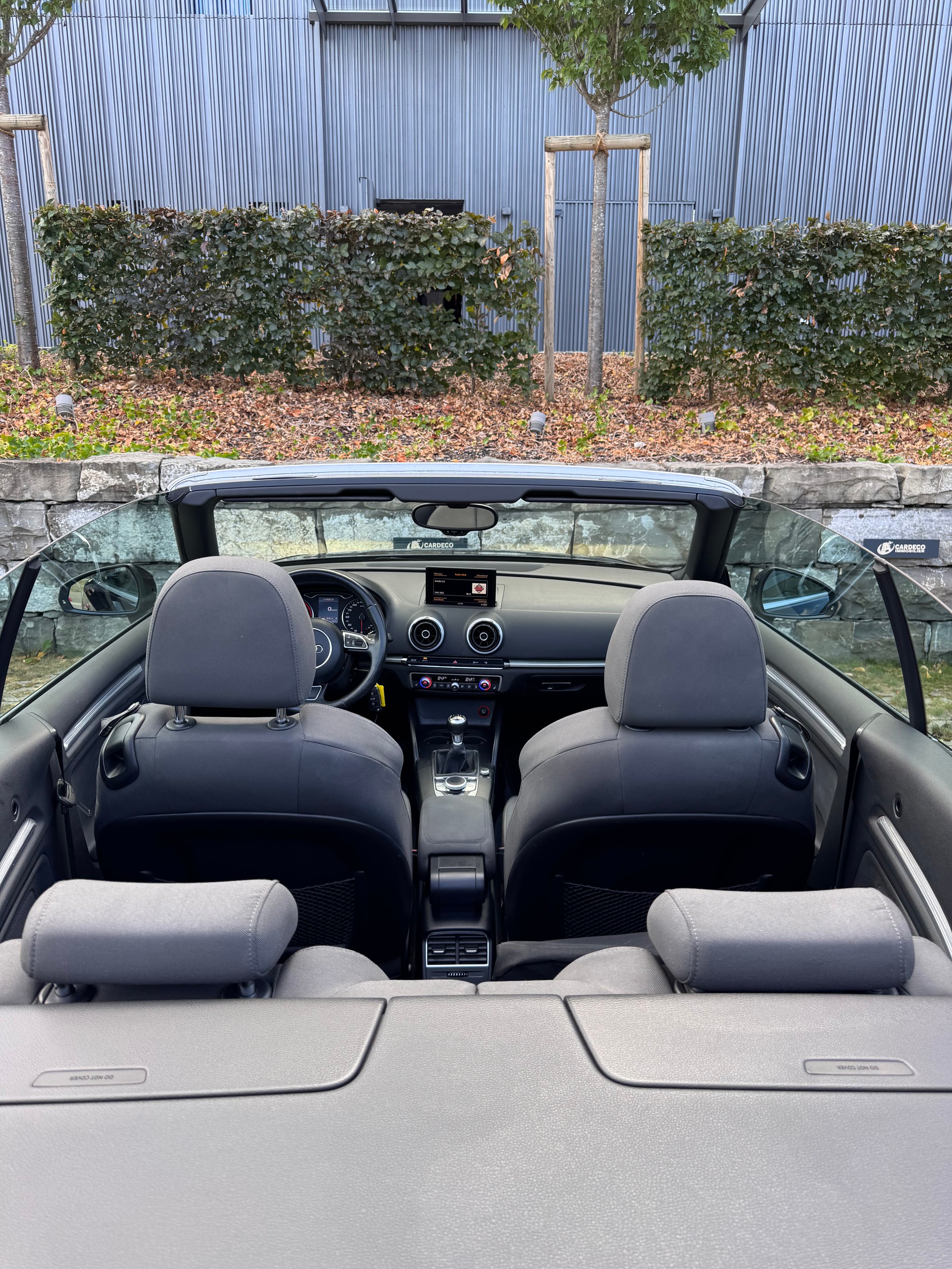 AUDI A3 Cabriolet 1.4 TFSI Ambition-image-9