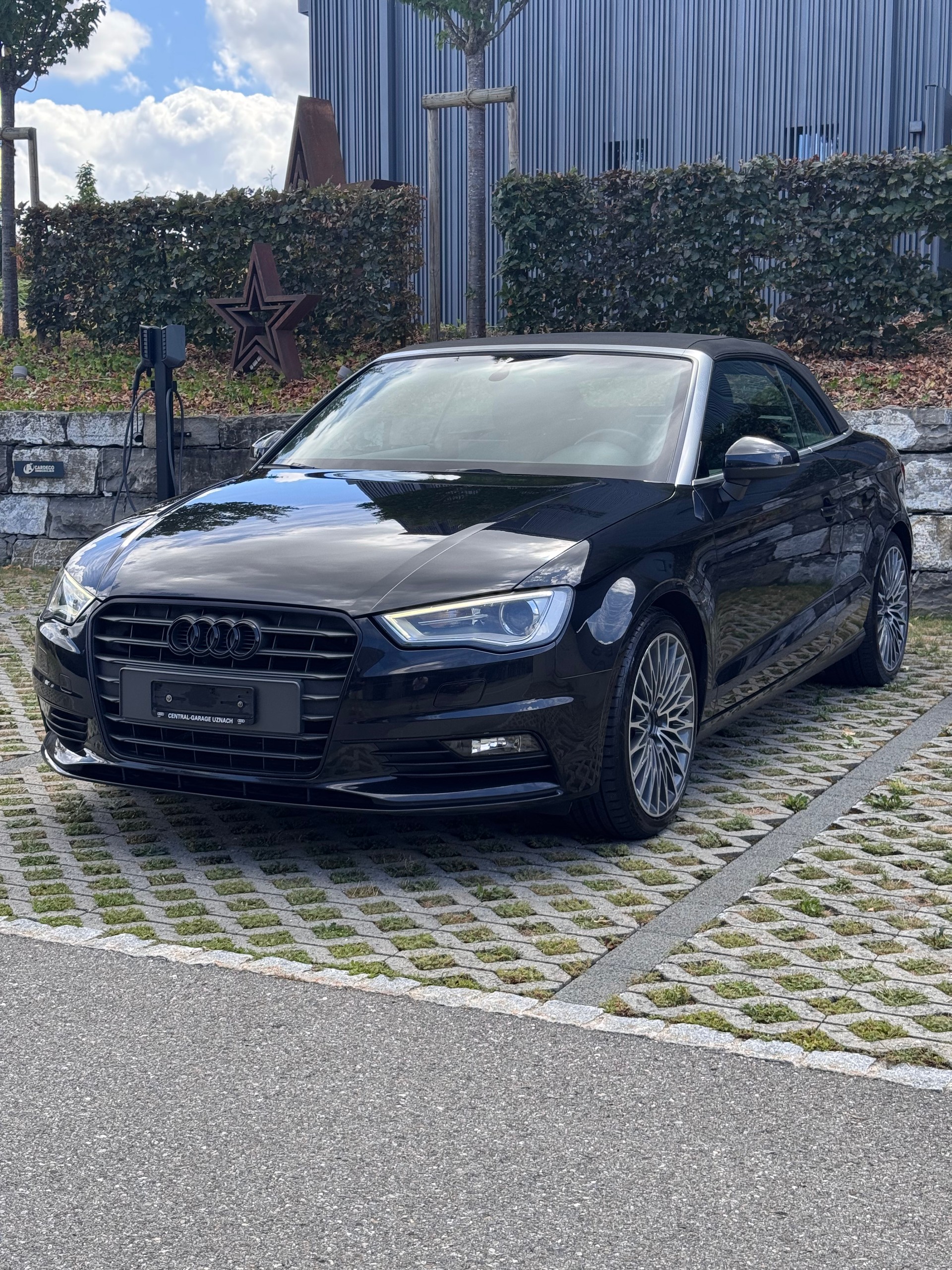AUDI A3 Cabriolet 1.4 TFSI Ambition-image-2