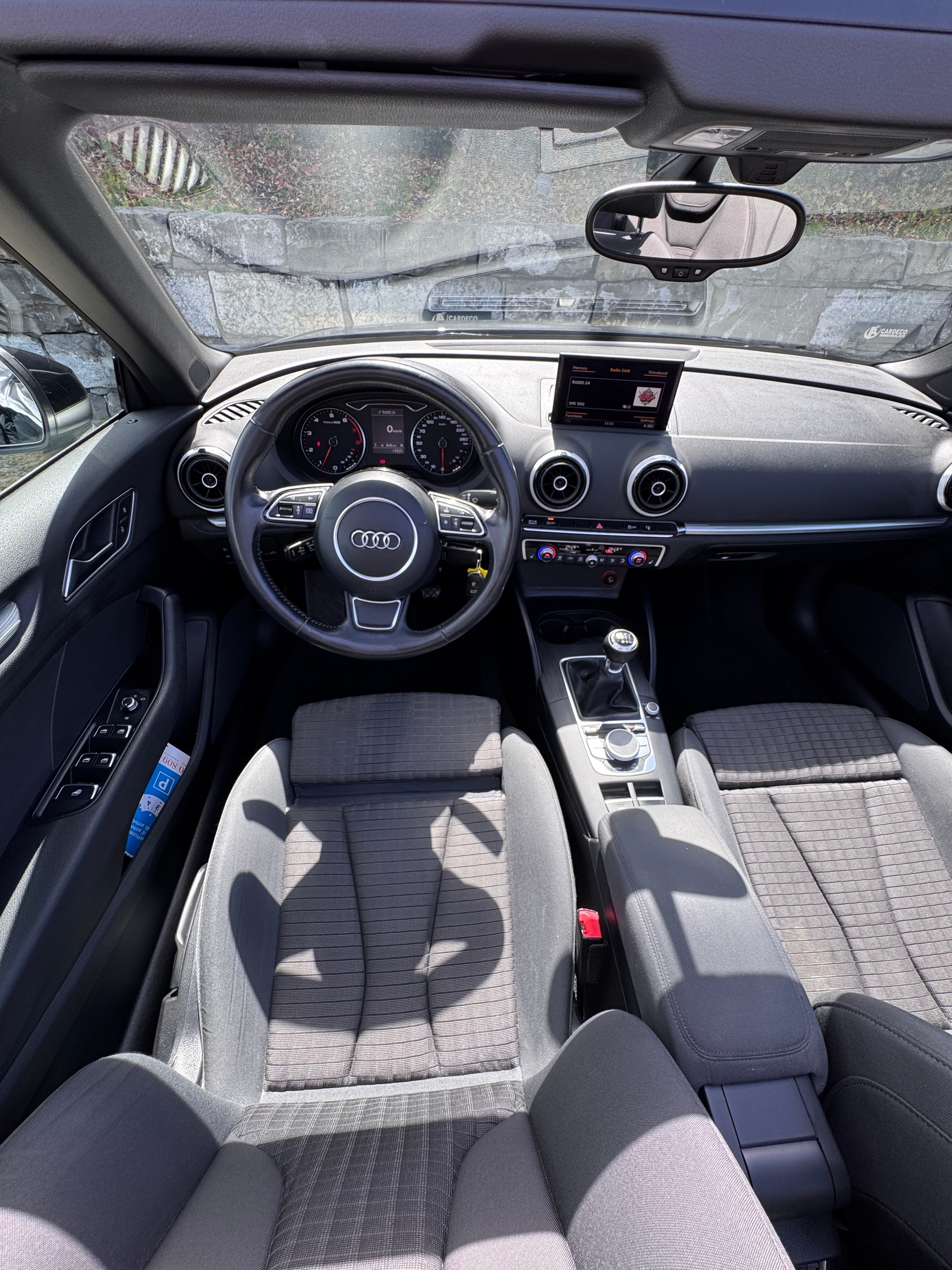 AUDI A3 Cabriolet 1.4 TFSI Ambition-image-14