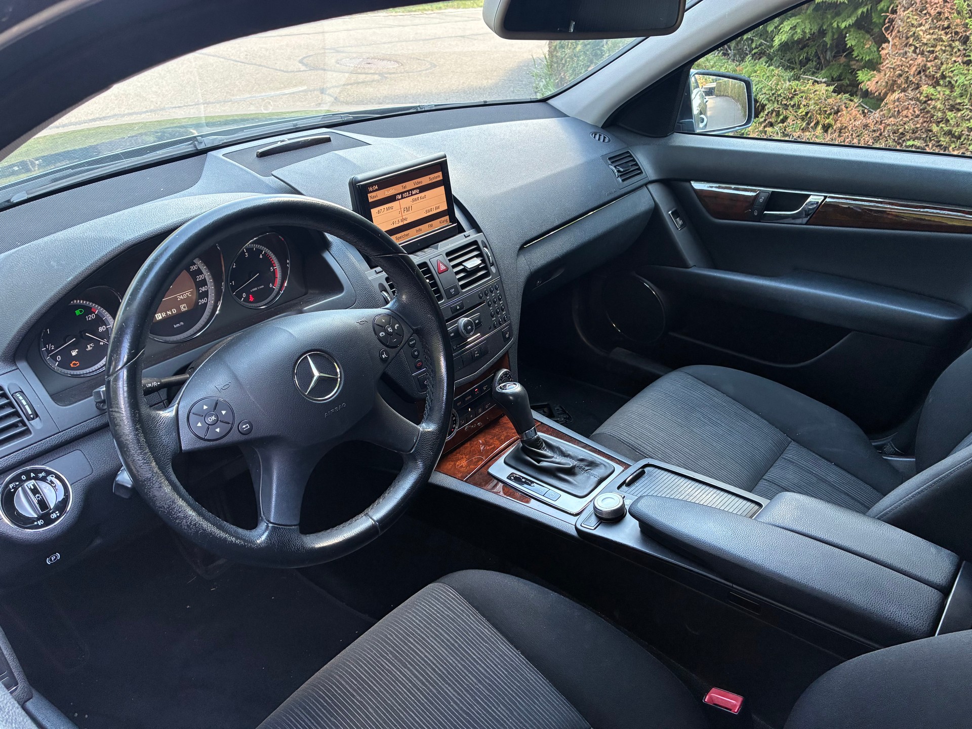 MERCEDES-BENZ C 350 CDI BlueEff. Avantgarde 4Matic 7G-Tronic-image-4