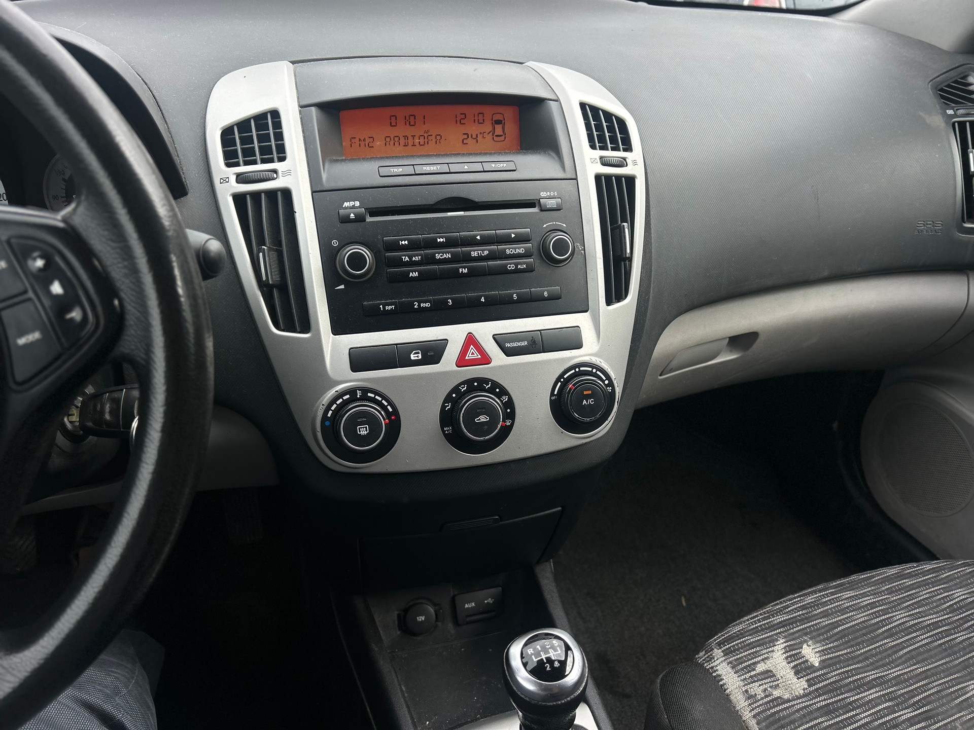 KIA Cee'd Sporty Wagon 1.4 16V Eco-image-5