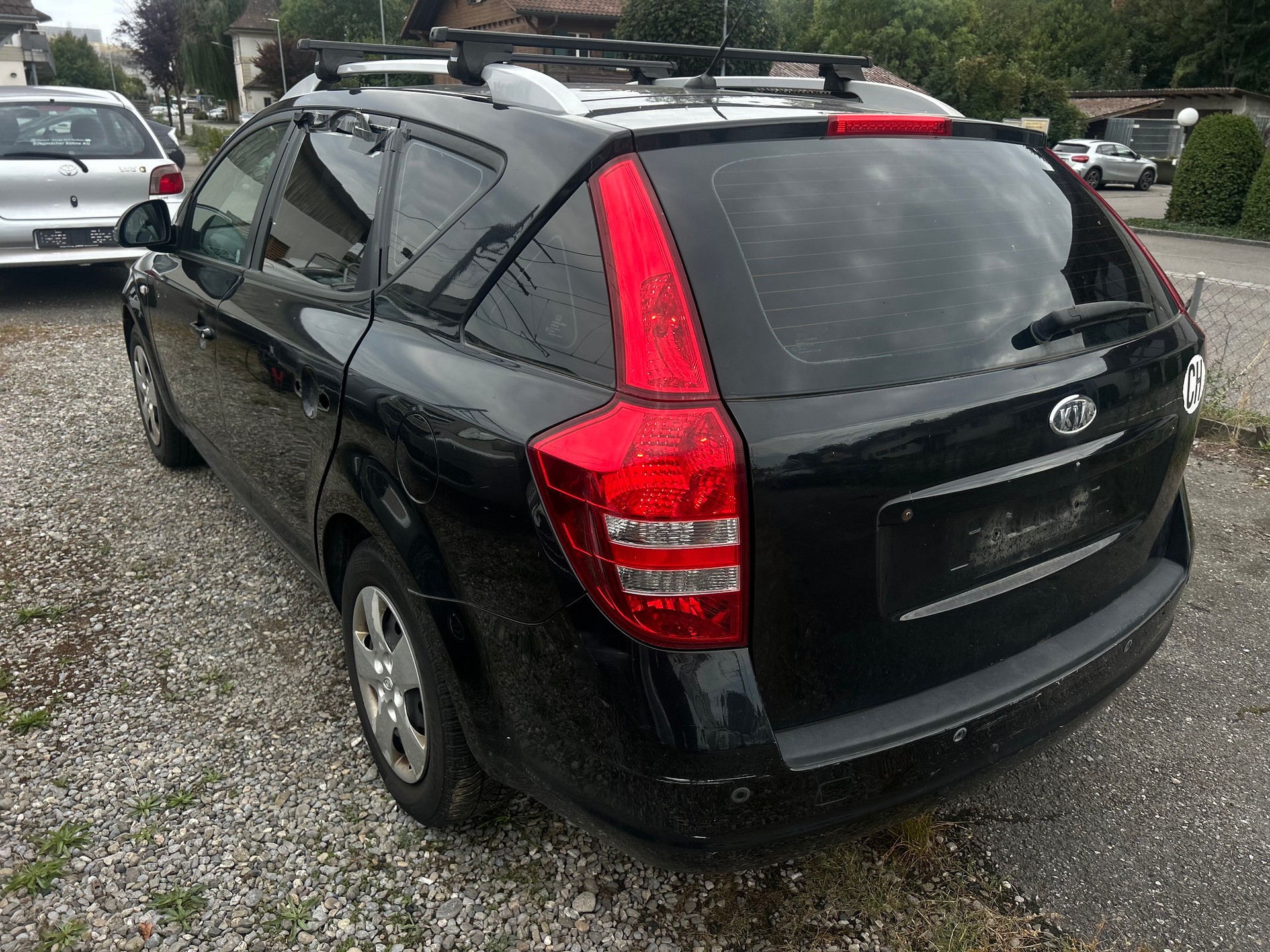 KIA Cee'd Sporty Wagon 1.4 16V Eco-image-3